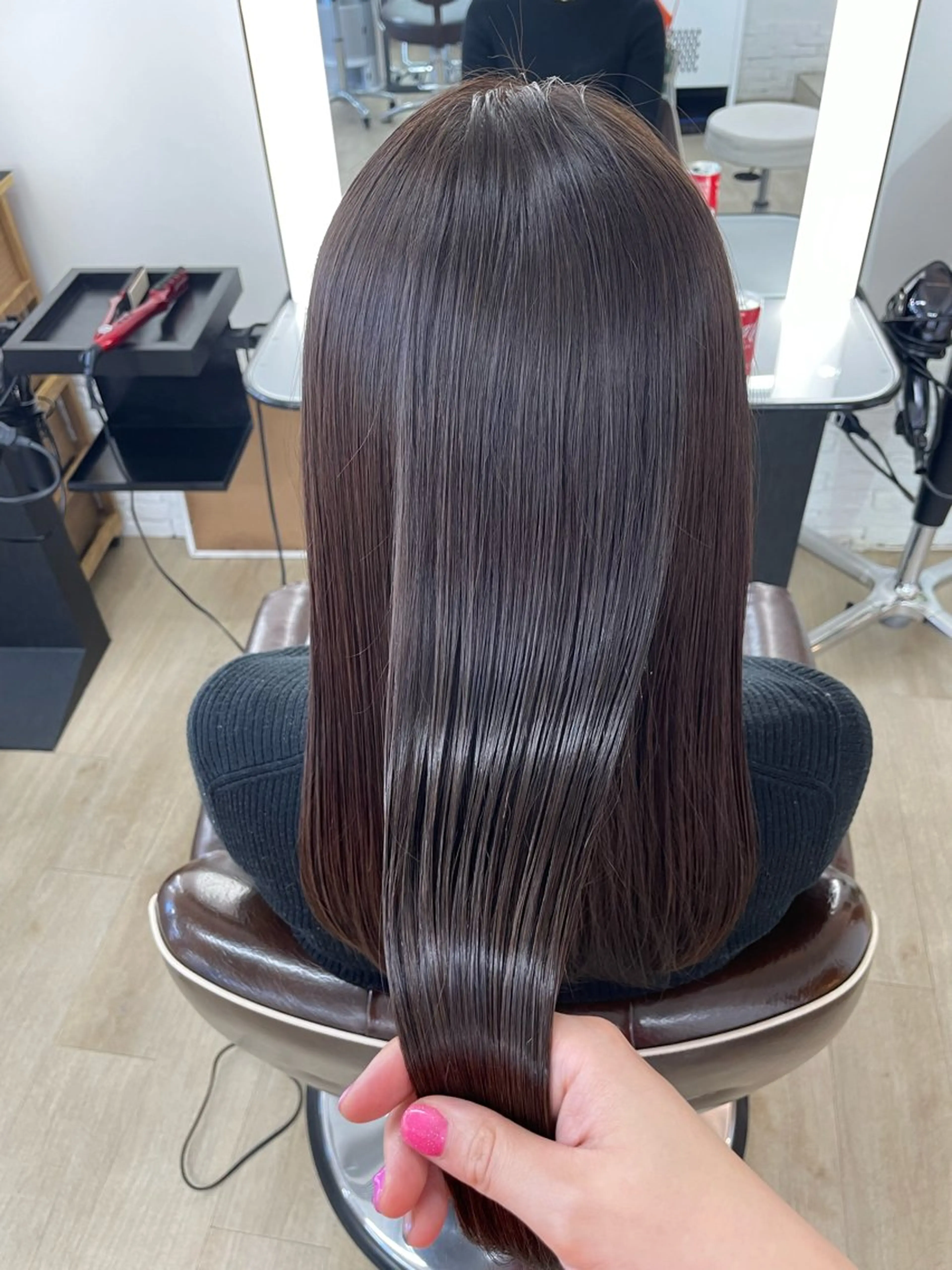 セミロング カラー ベージュカラー ブリーチ ブラウンカラー ブラウンベージュ 透明感カラー ✨髪質改善✨原宿 えのもと　はなのヘアスタイル