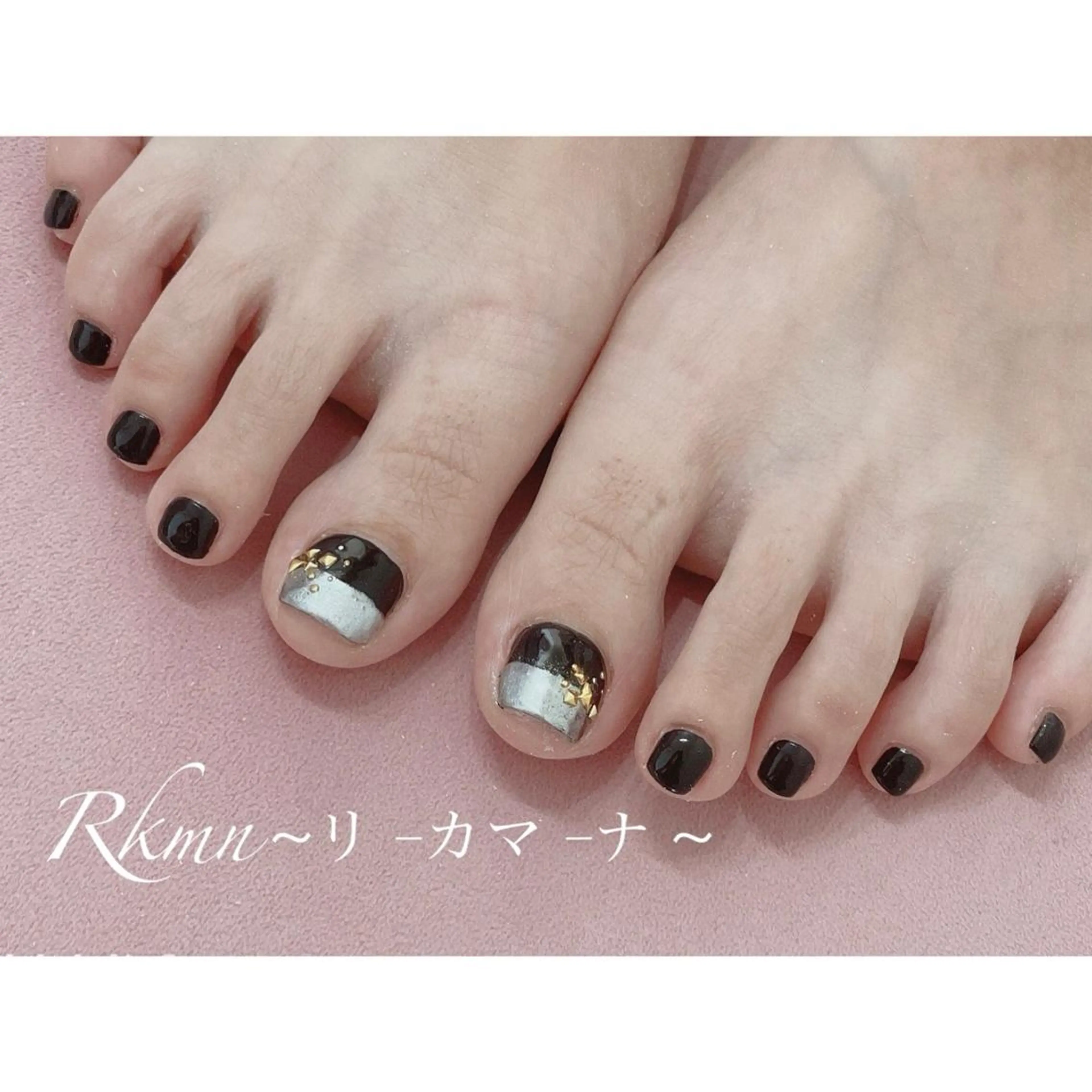 ネイル アートネイル フットネイル ミラーネイル シルバー 春ネイル Rkmn ~リ-カマ-ナ~のネイルデザイン