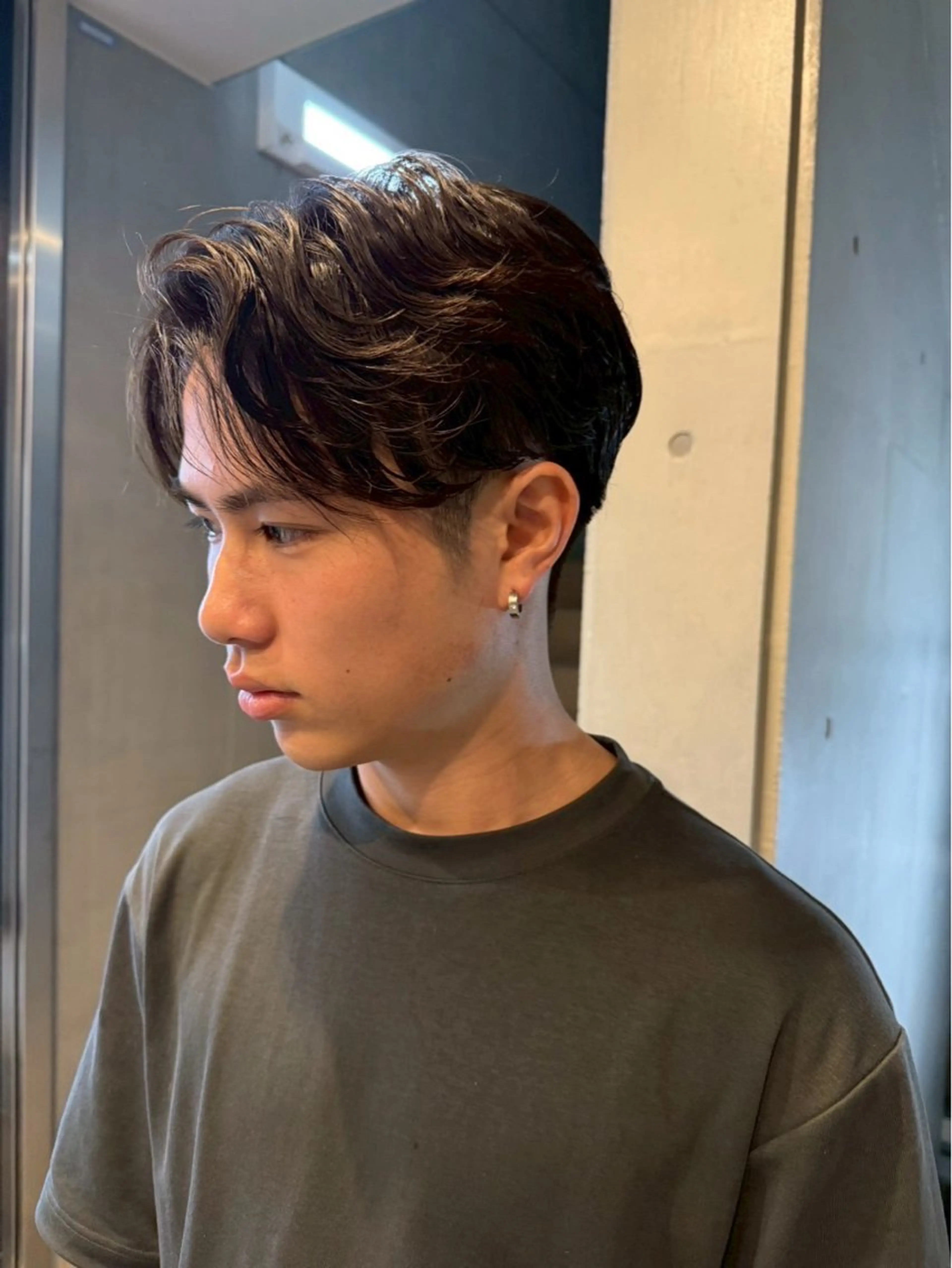 ミディアム メンズ カット 透けるカラー/レイヤ ー❄️KIRATOのヘアスタイル