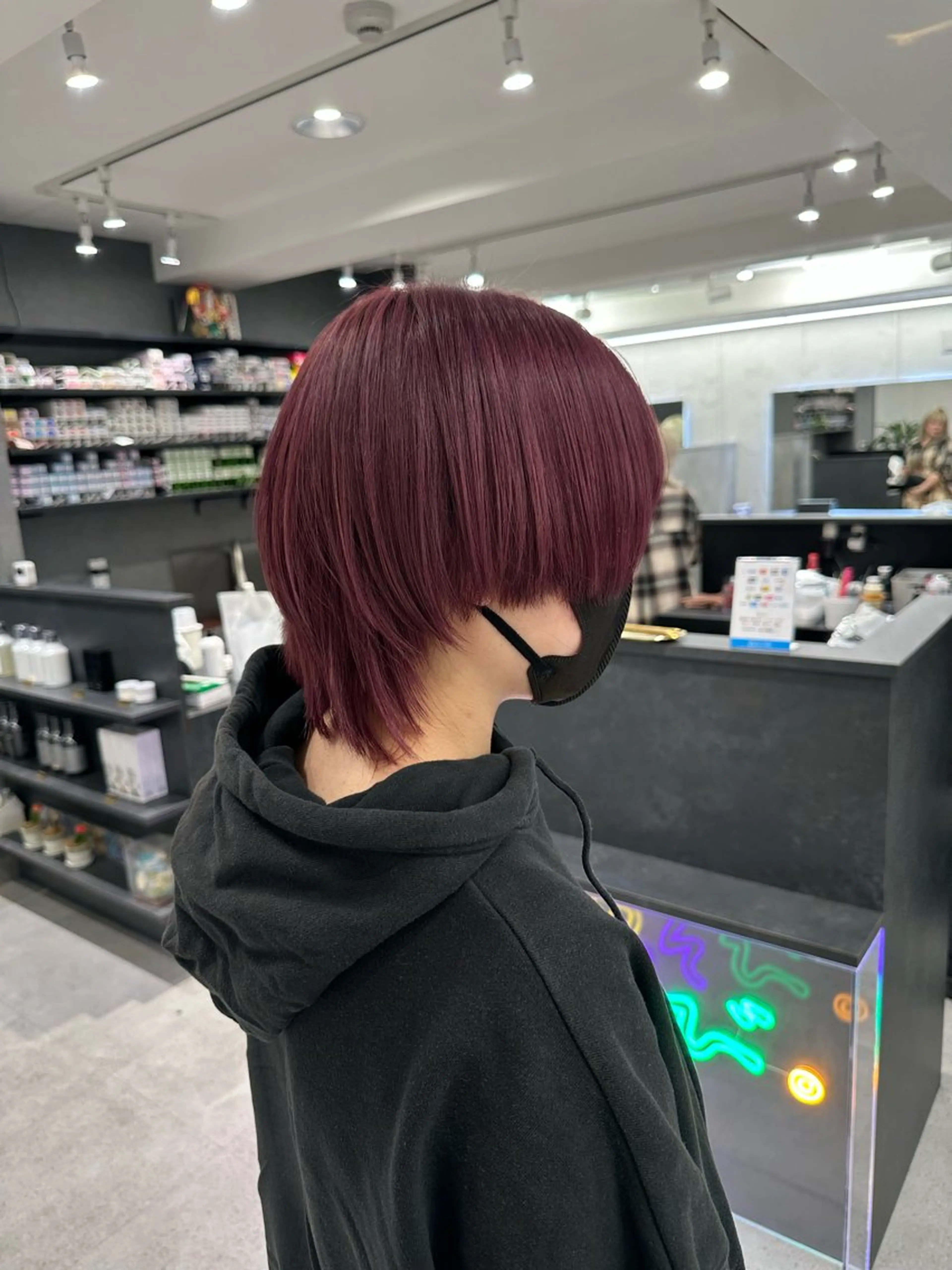 ショート カラー ピンクカラー ヘアカラー いろあそび 町田所属・ハイトーン🪼派手髪 mahoのヘアスタイル