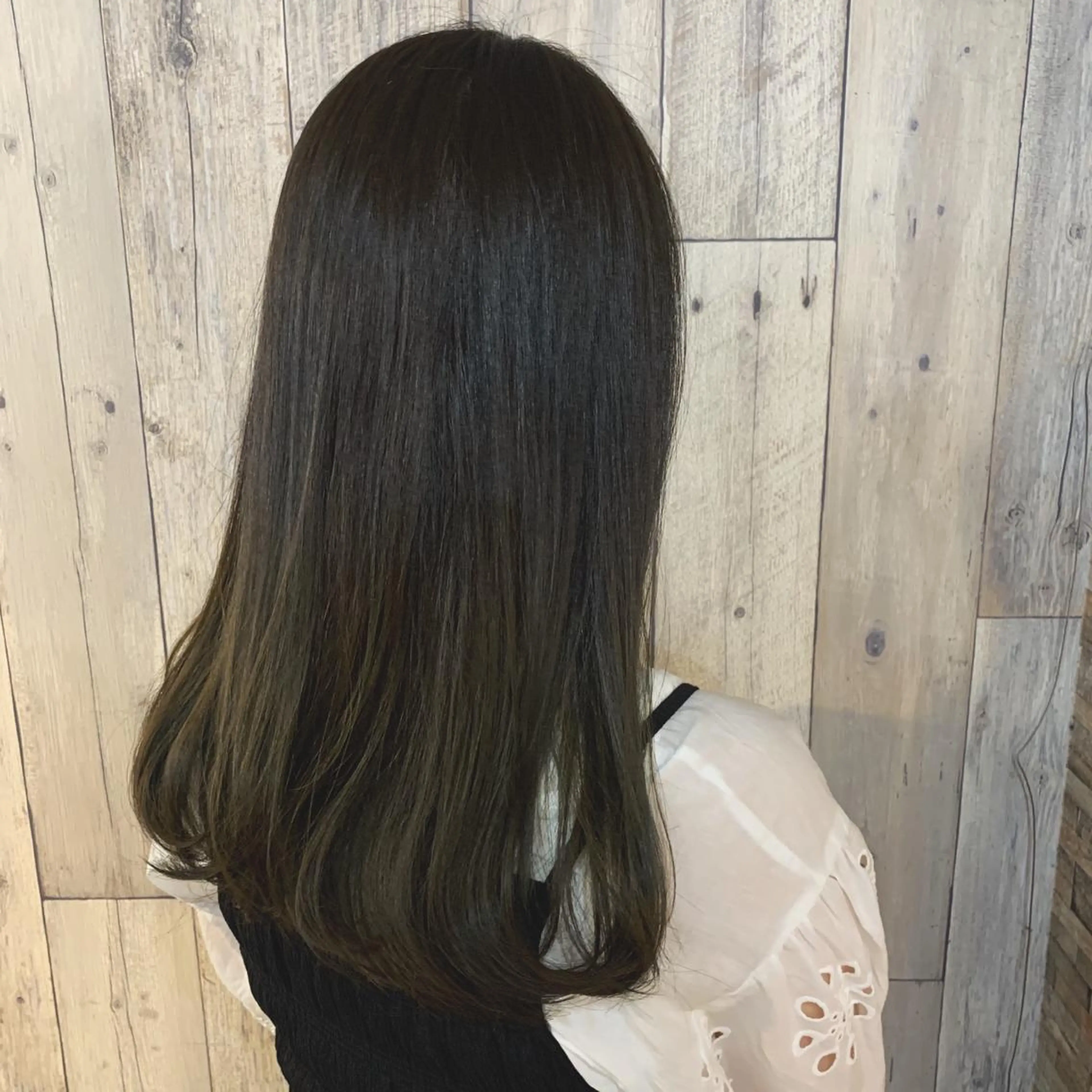 セミロング 🌷L'oeuf 【ﾙﾌ】ホシカワ🌷のヘアスタイル