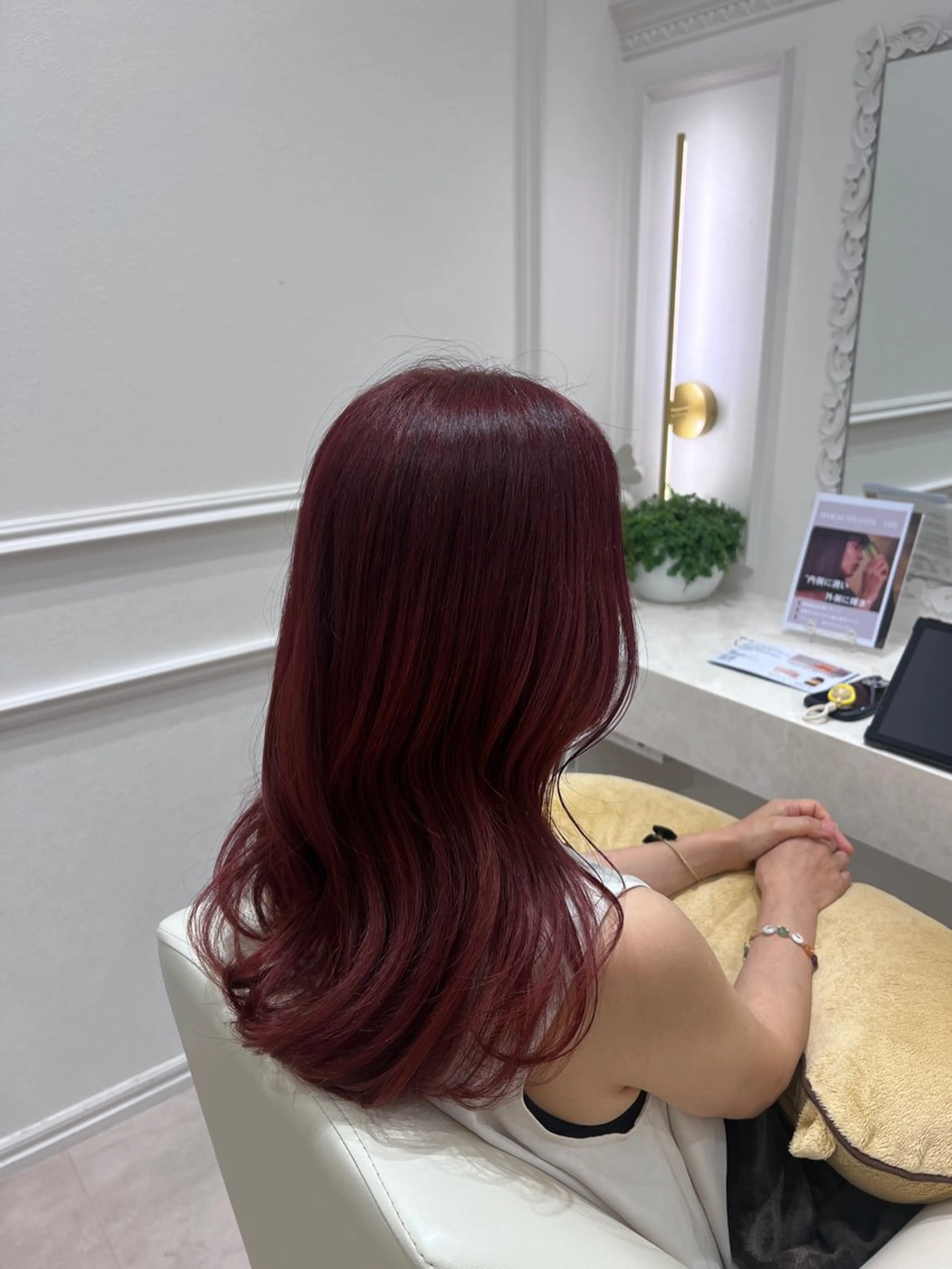 カラー FEERIE 晴海店 荒木優菜のヘアスタイル