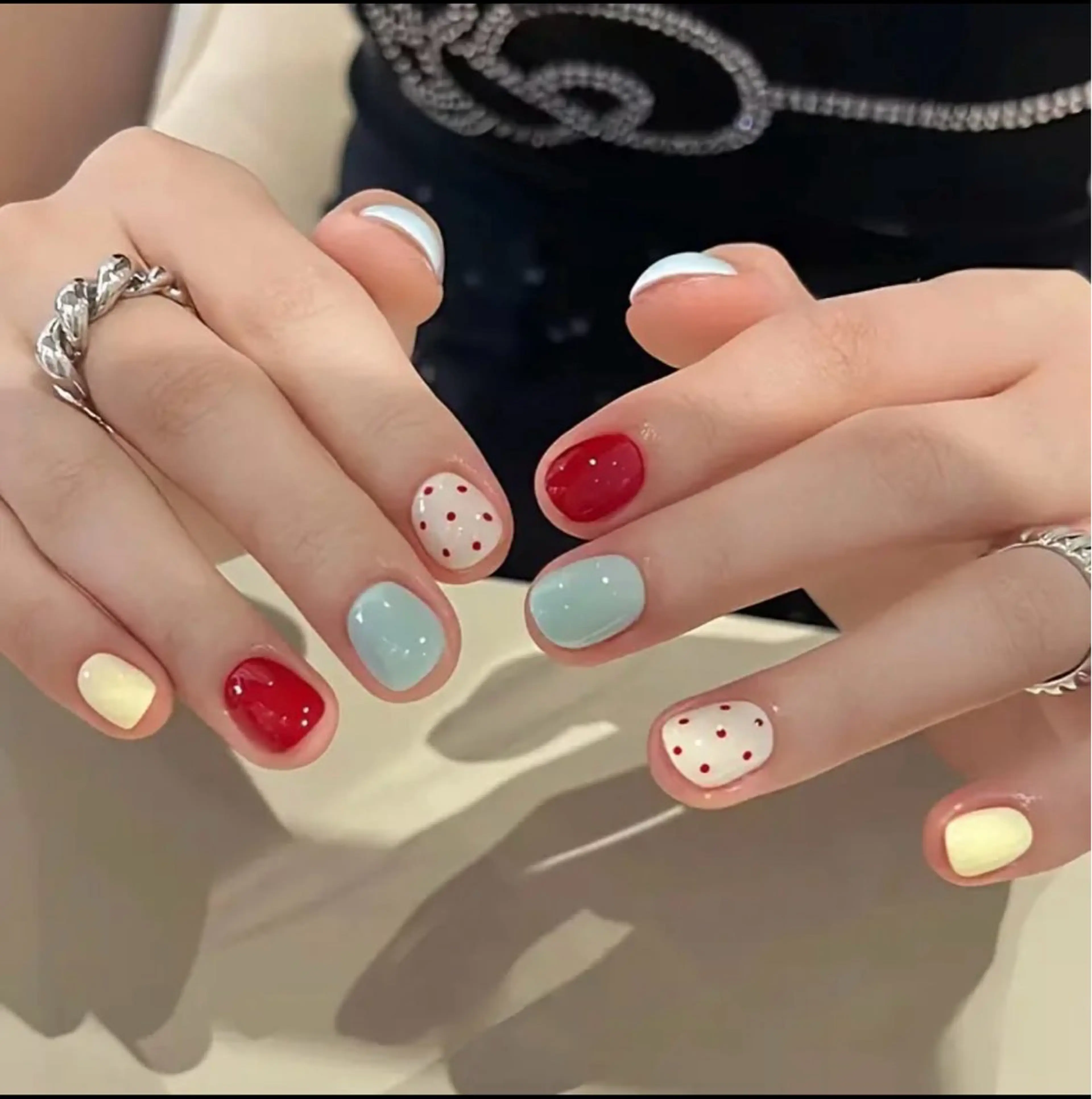 ネイル EE.Nail所属・FuFu.Nail 2️⃣番のネイルデザイン