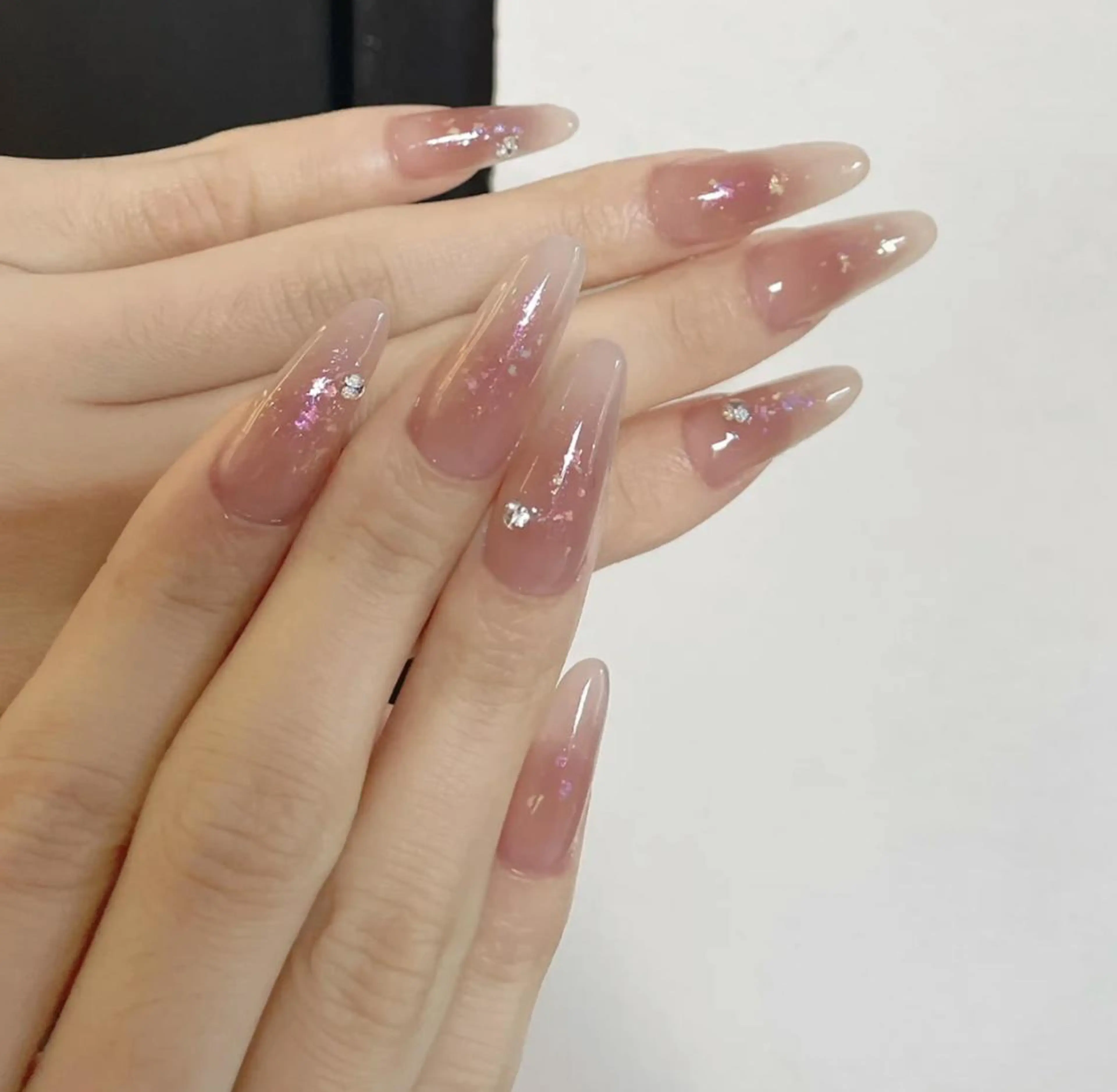 ネイル アートネイル 長さ出し ネイルチップ Queens PUPUのネイルデザイン