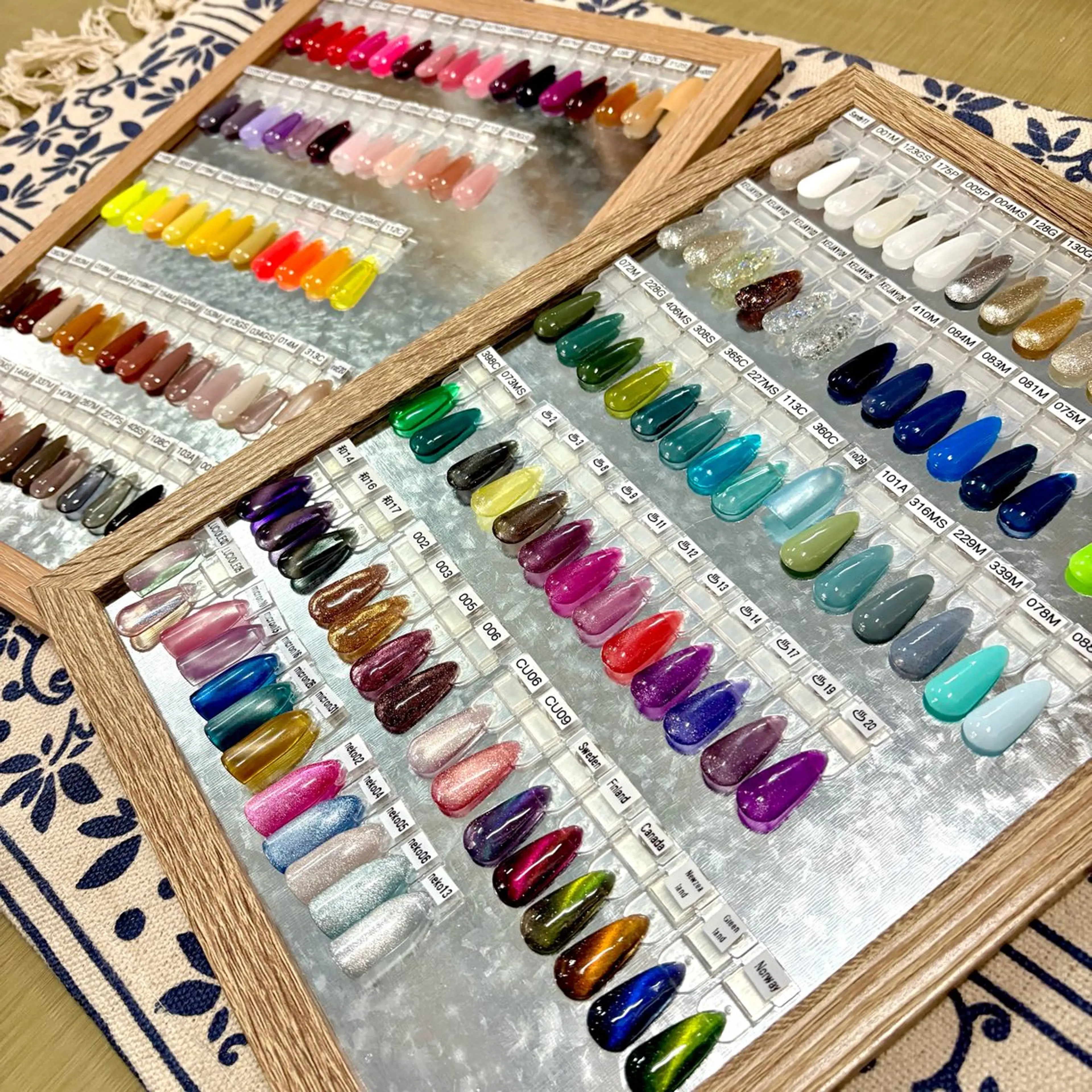 ネイル アートネイル 津久井 美紅のネイルデザイン