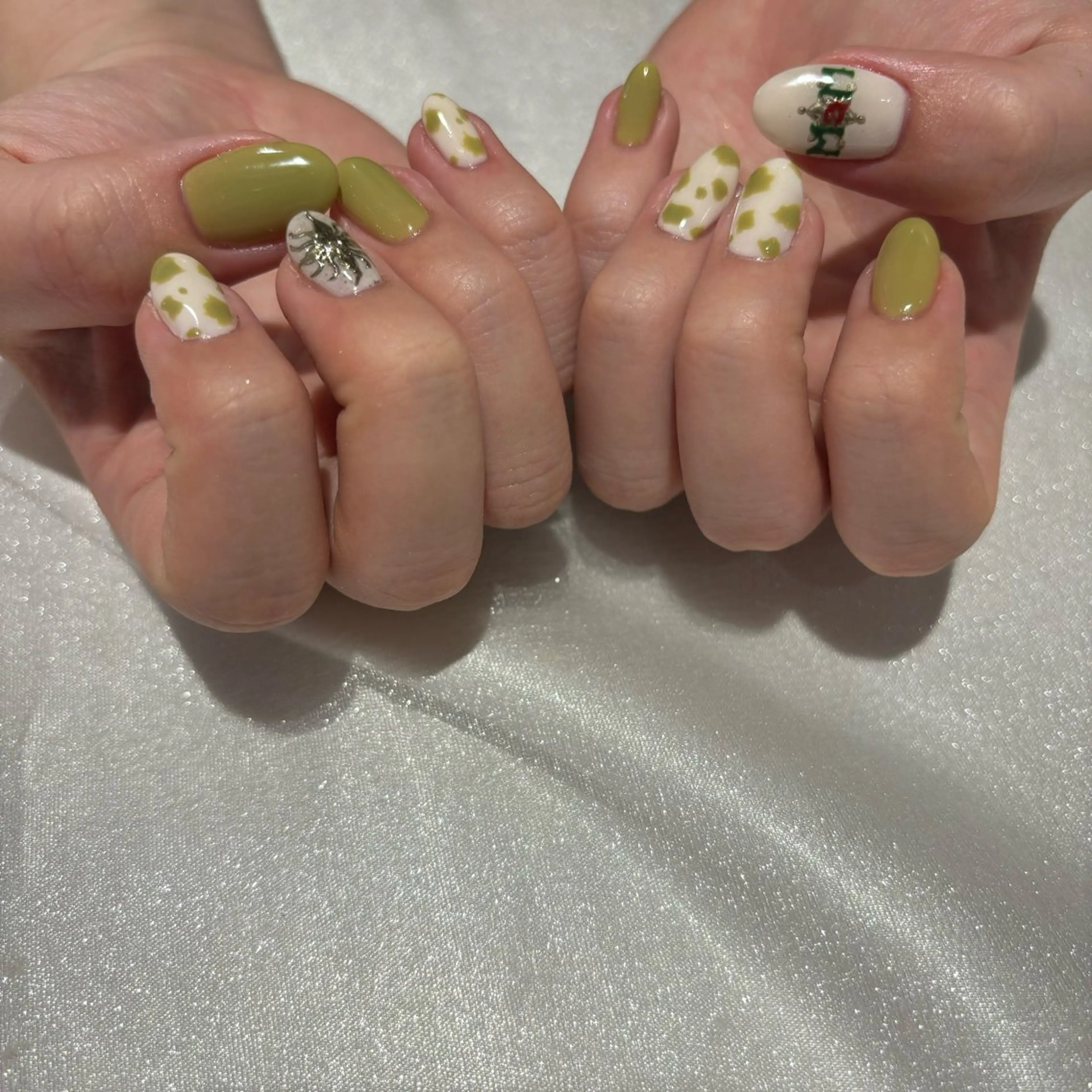 ネイル SHELLNAIL 🌞fujii🌞のネイルデザイン