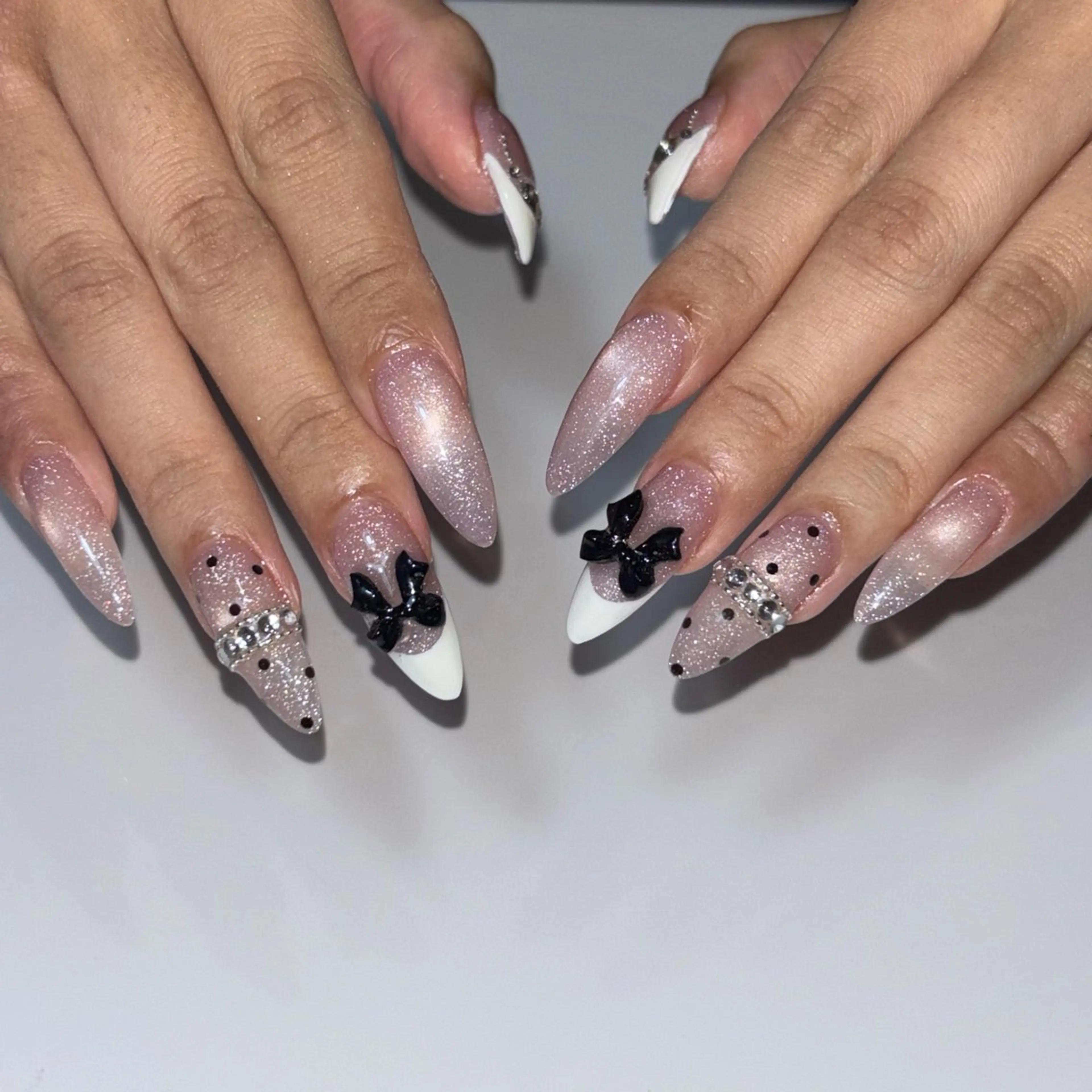 ネイル ワンホンネイル ハンドネイル Yay /y2k・個性派のネイルデザイン