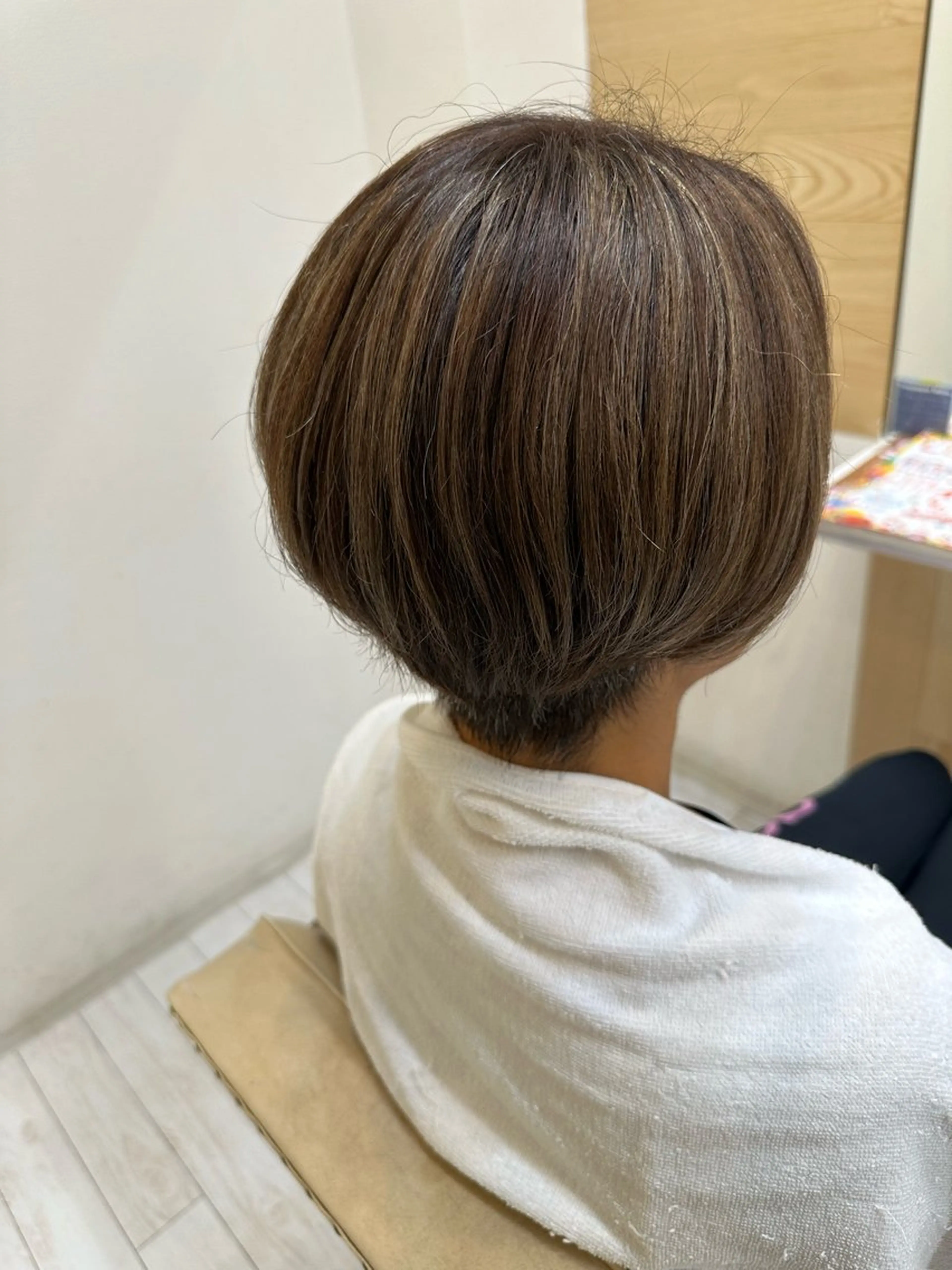 ショート カラー デザインカラー ハイライトカラー ハイライト 渡邊 あんな「竜王店」のヘアスタイル