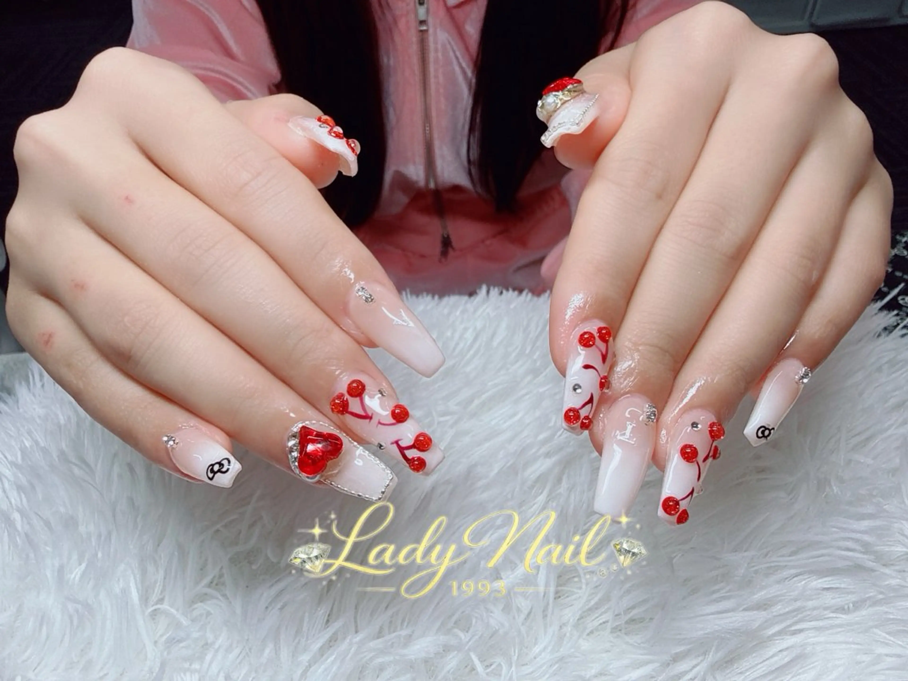 ネイル ハンドネイル Lady Nails 1993所属・タナカ フォンのネイルデザイン