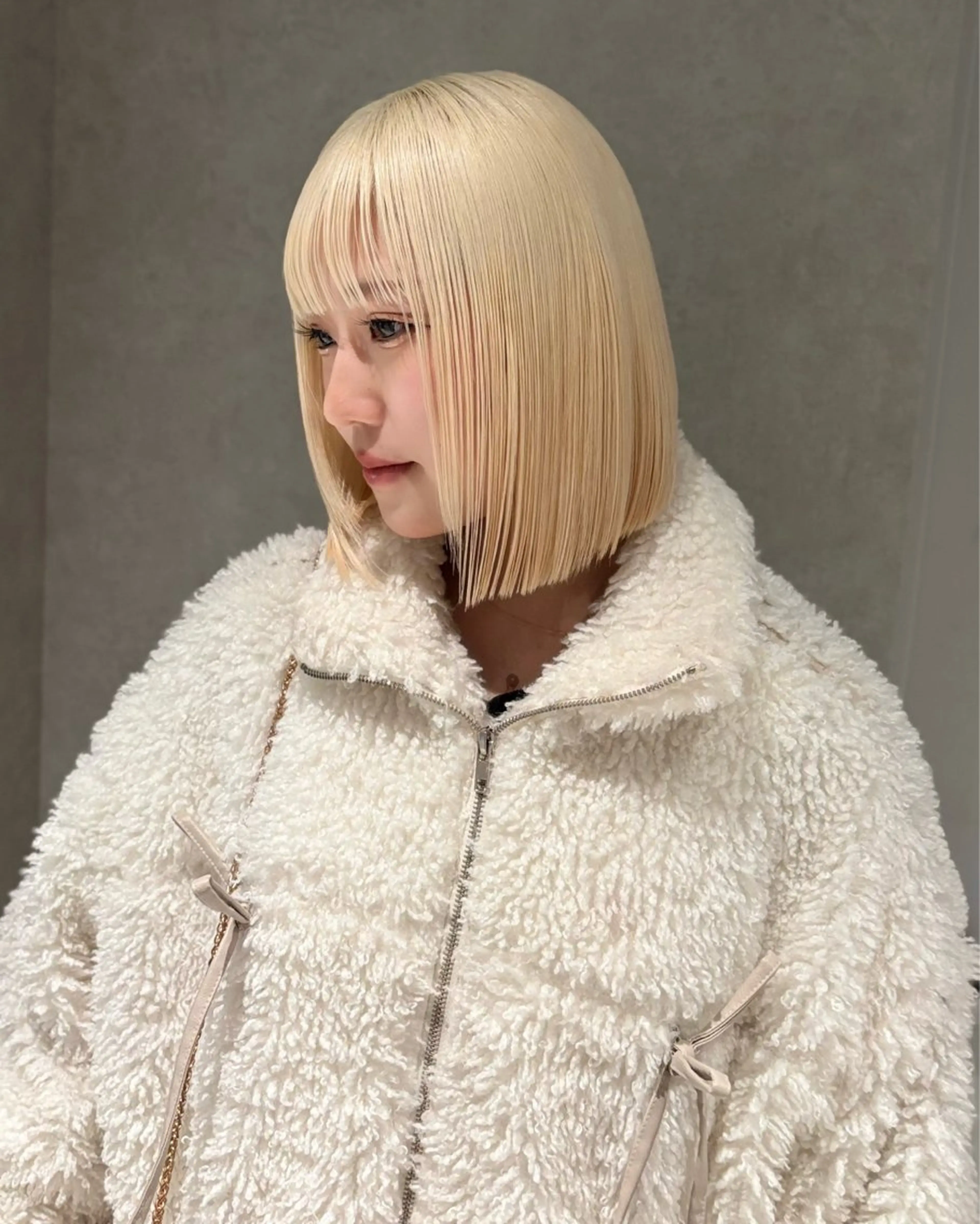 セミロング カラー ヘアカラー 栄/ミルクティー/ ベージュ/リホナ🧸のヘアスタイル