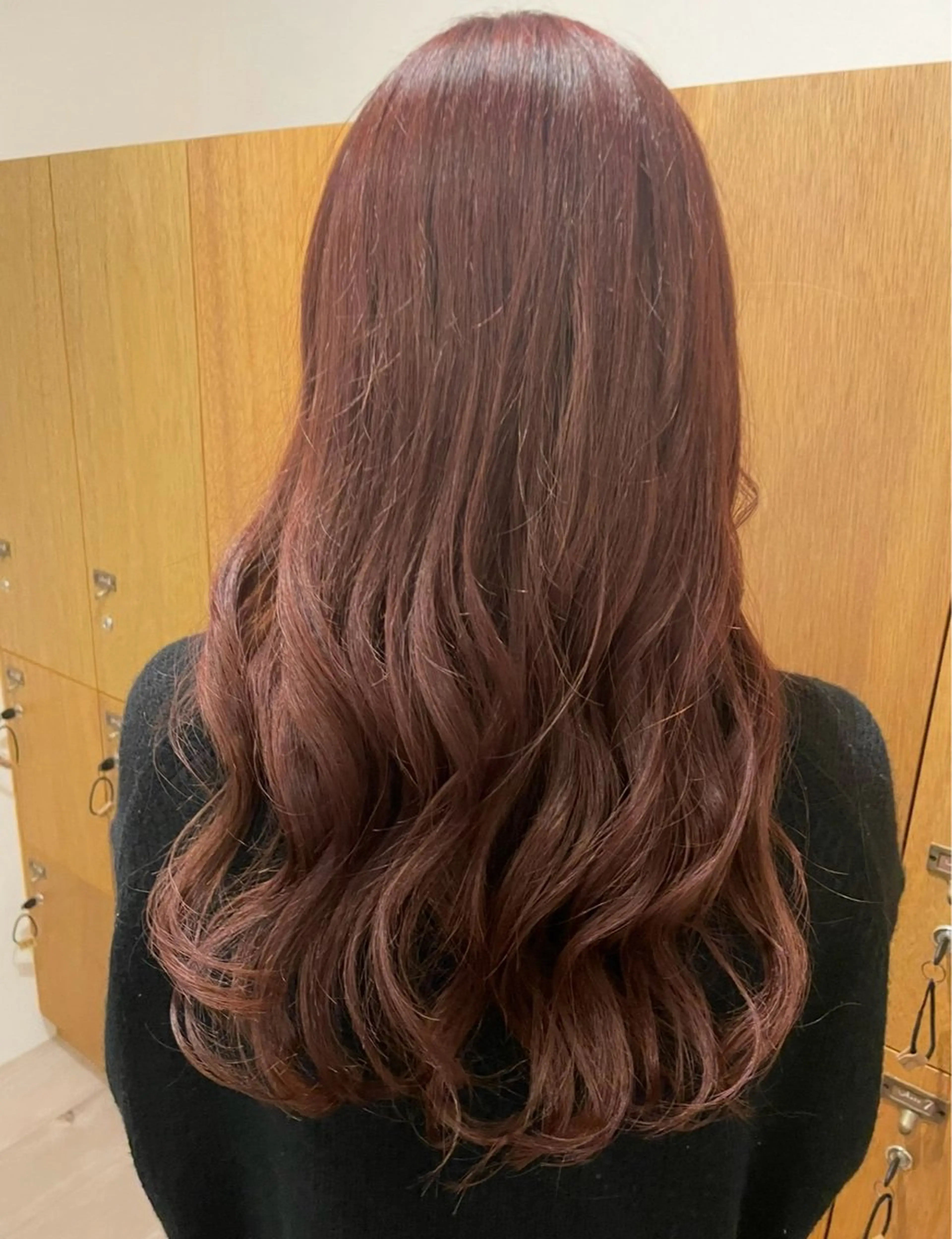 ロング カラー 伴 星来のヘアスタイル