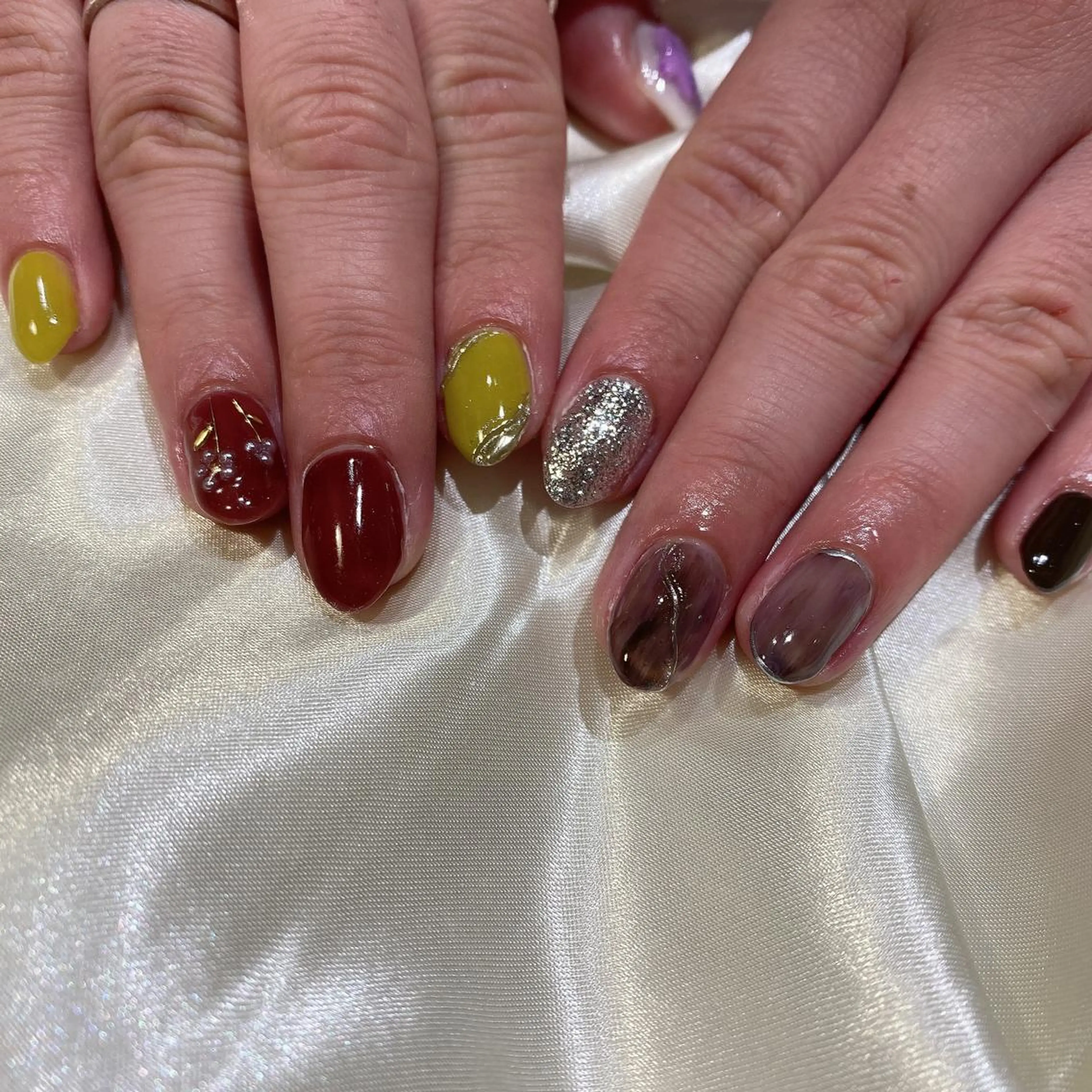 ネイル ハンドネイル 西岡 杏のネイルデザイン