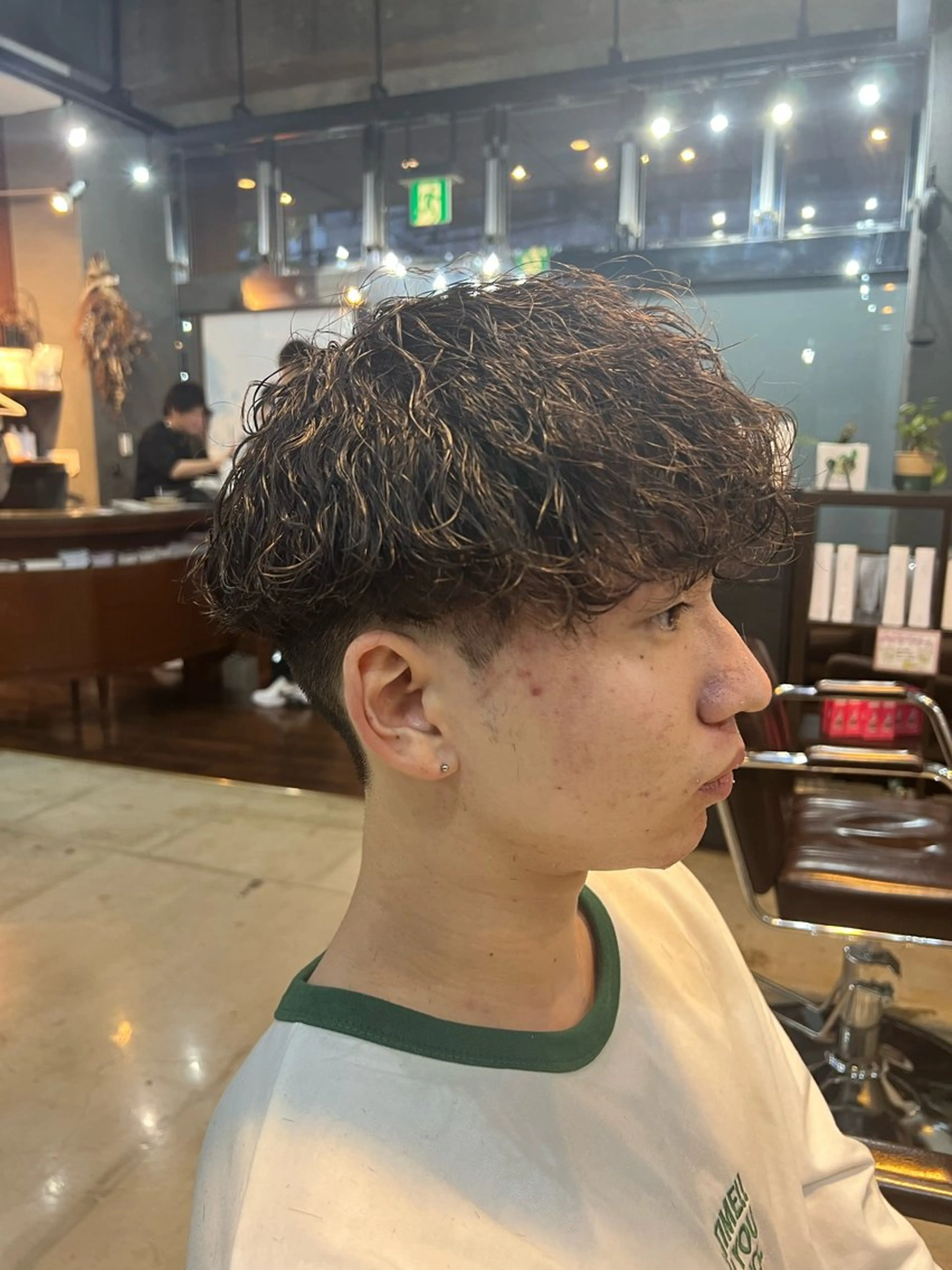 パーマ メンズ マッシュ 刈り上げ 波巻きパーマ Men's NAM 八角のヘアスタイル