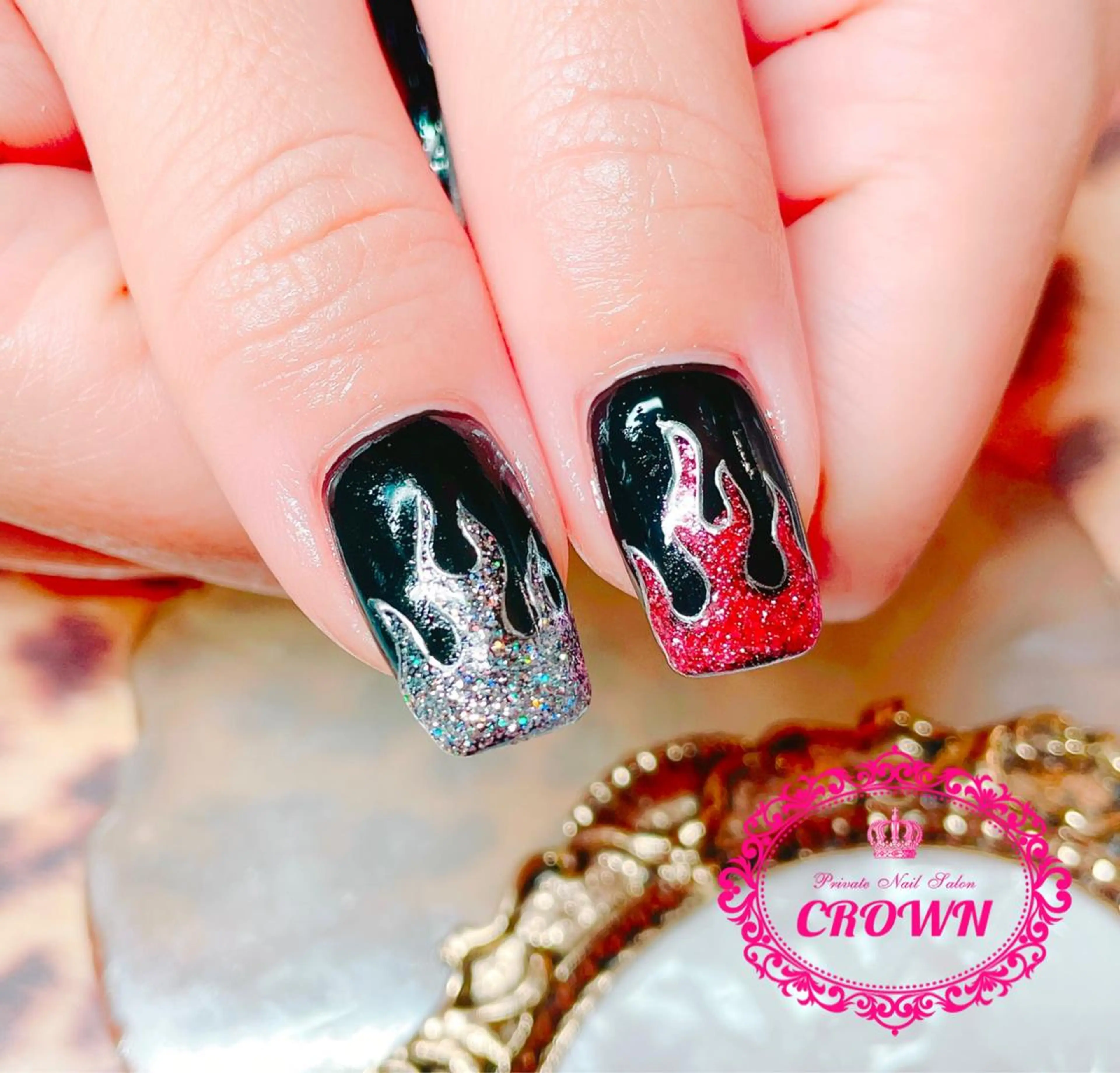 ネイル ハンドネイル CROWN プライベートサロンのネイルデザイン