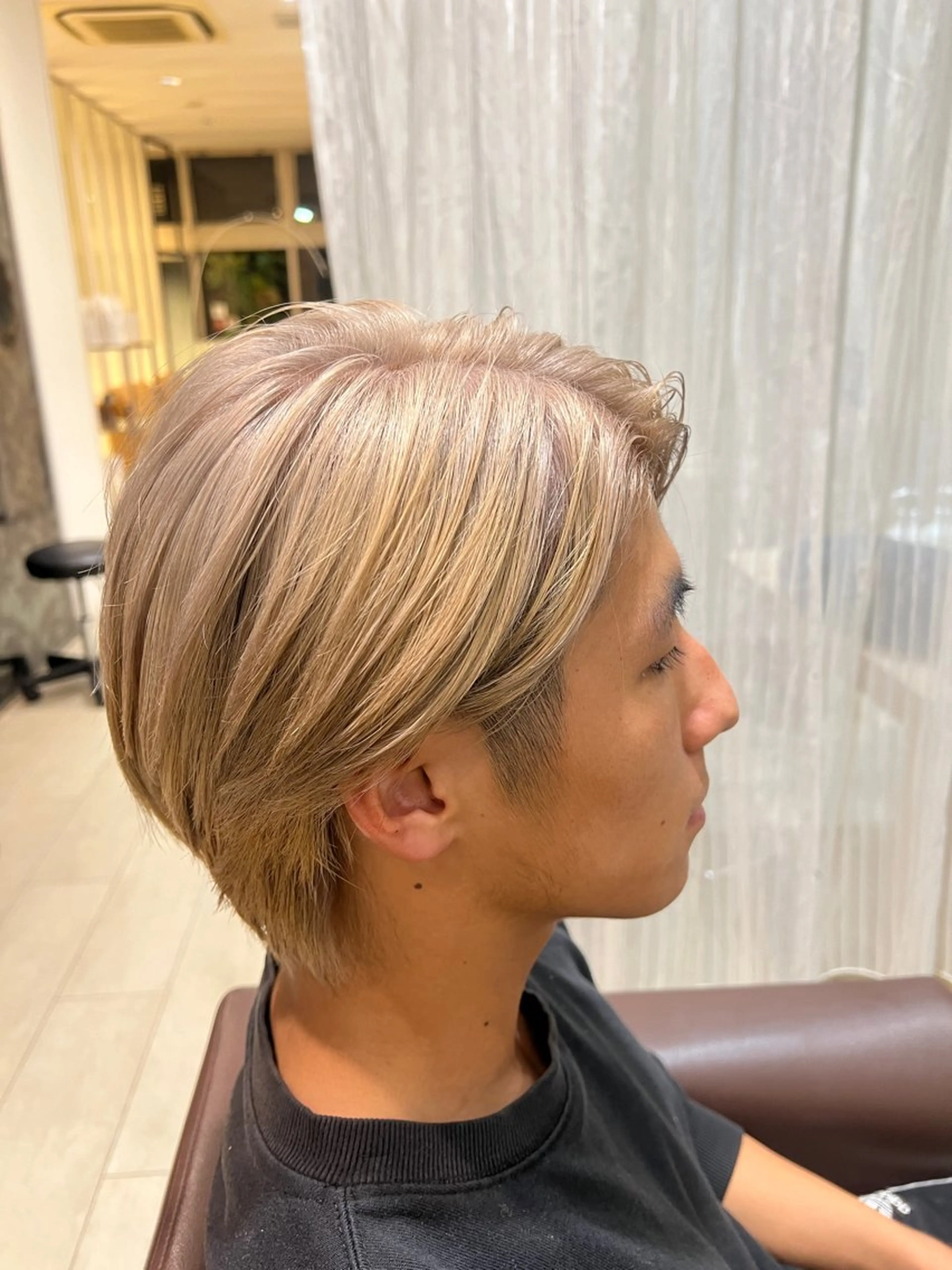 メンズ メンズブリーチ 頓所 大昂のヘアスタイル