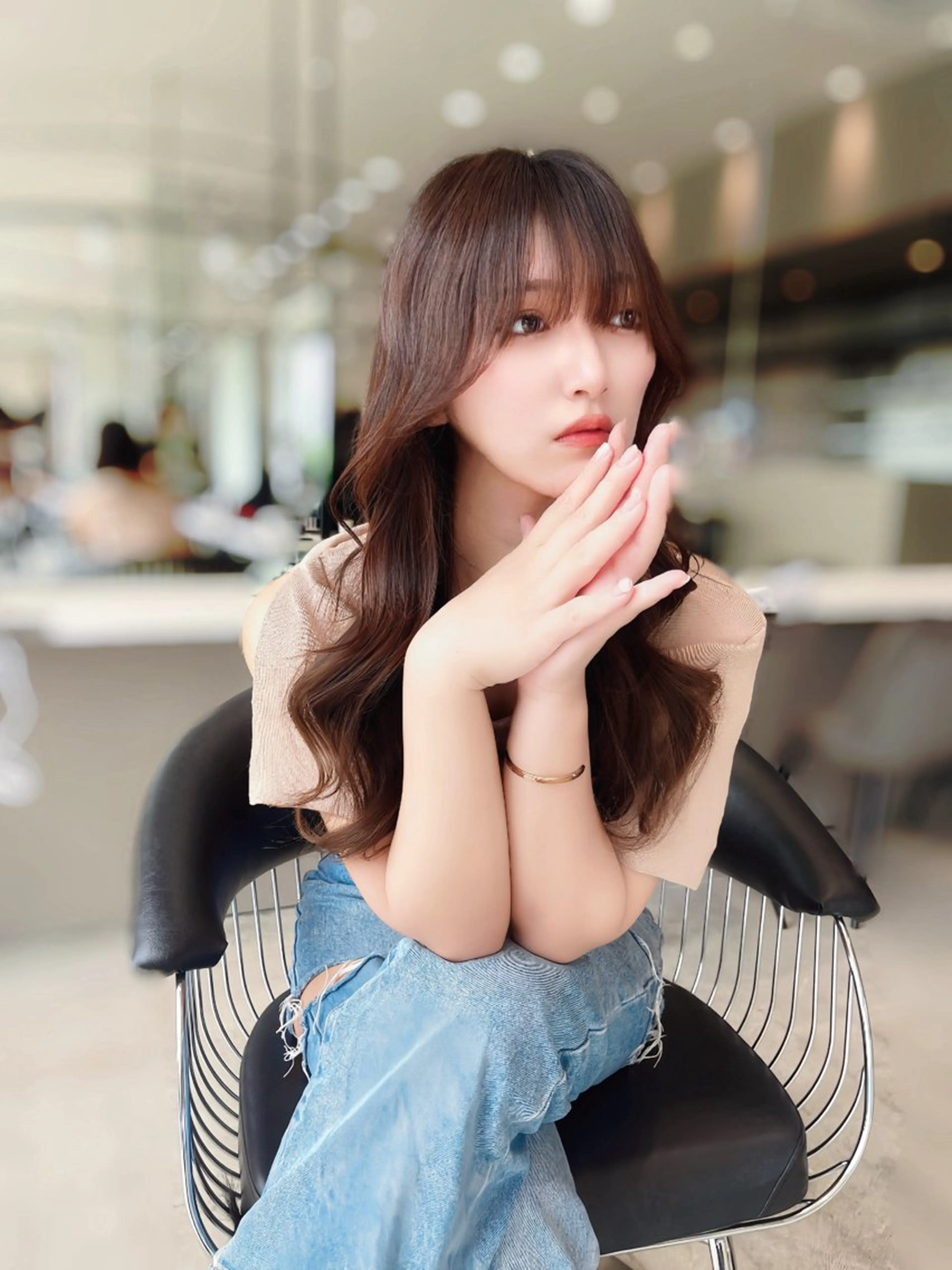 ロング レイヤー/髪質改善 /透け感カラー/艶髪のヘアスタイル