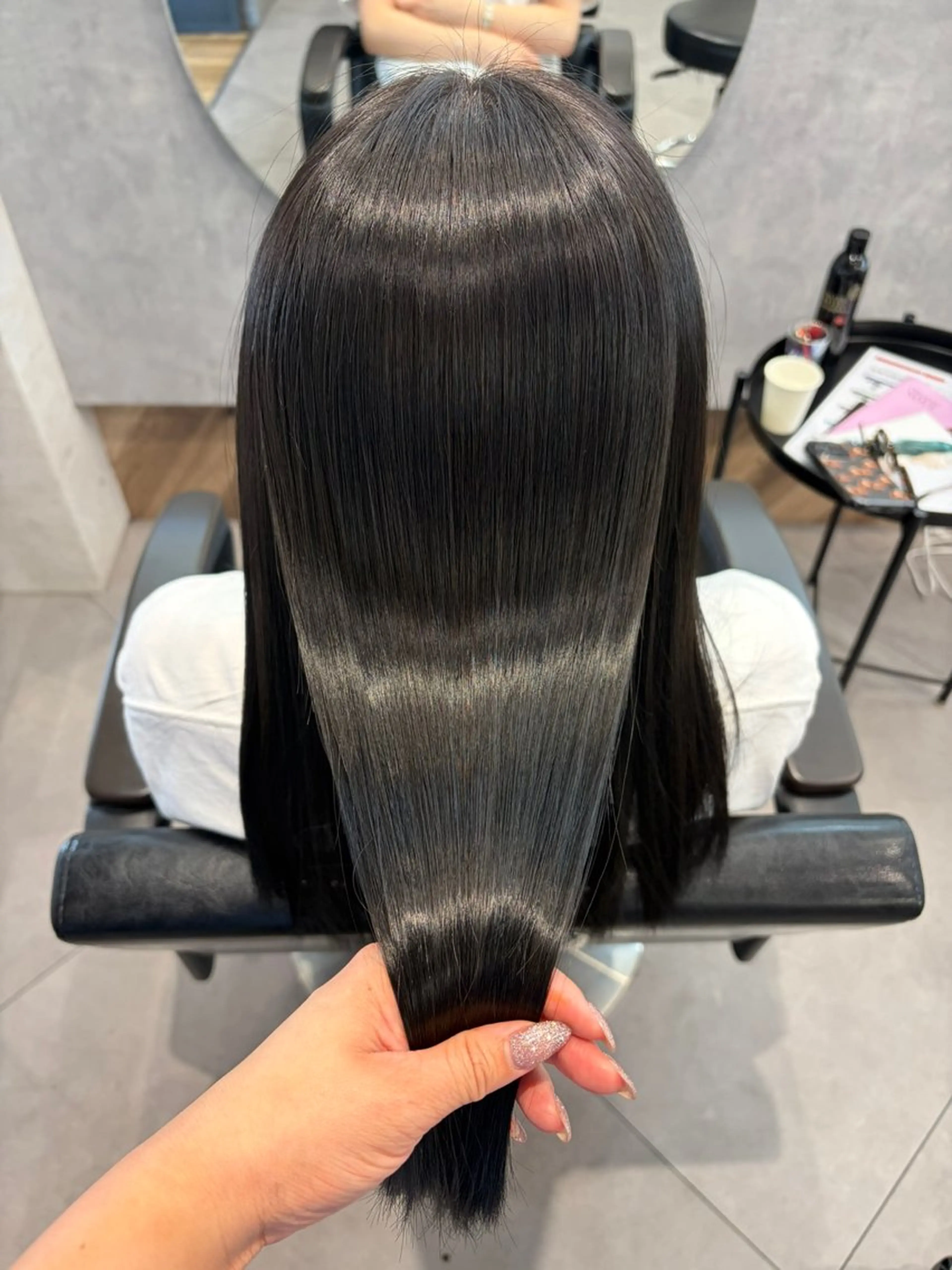 セミロング カット ヘアカラー トリートメント 柴田樹/大人可愛い 艶髪カラー/髪質改善のヘアスタイル