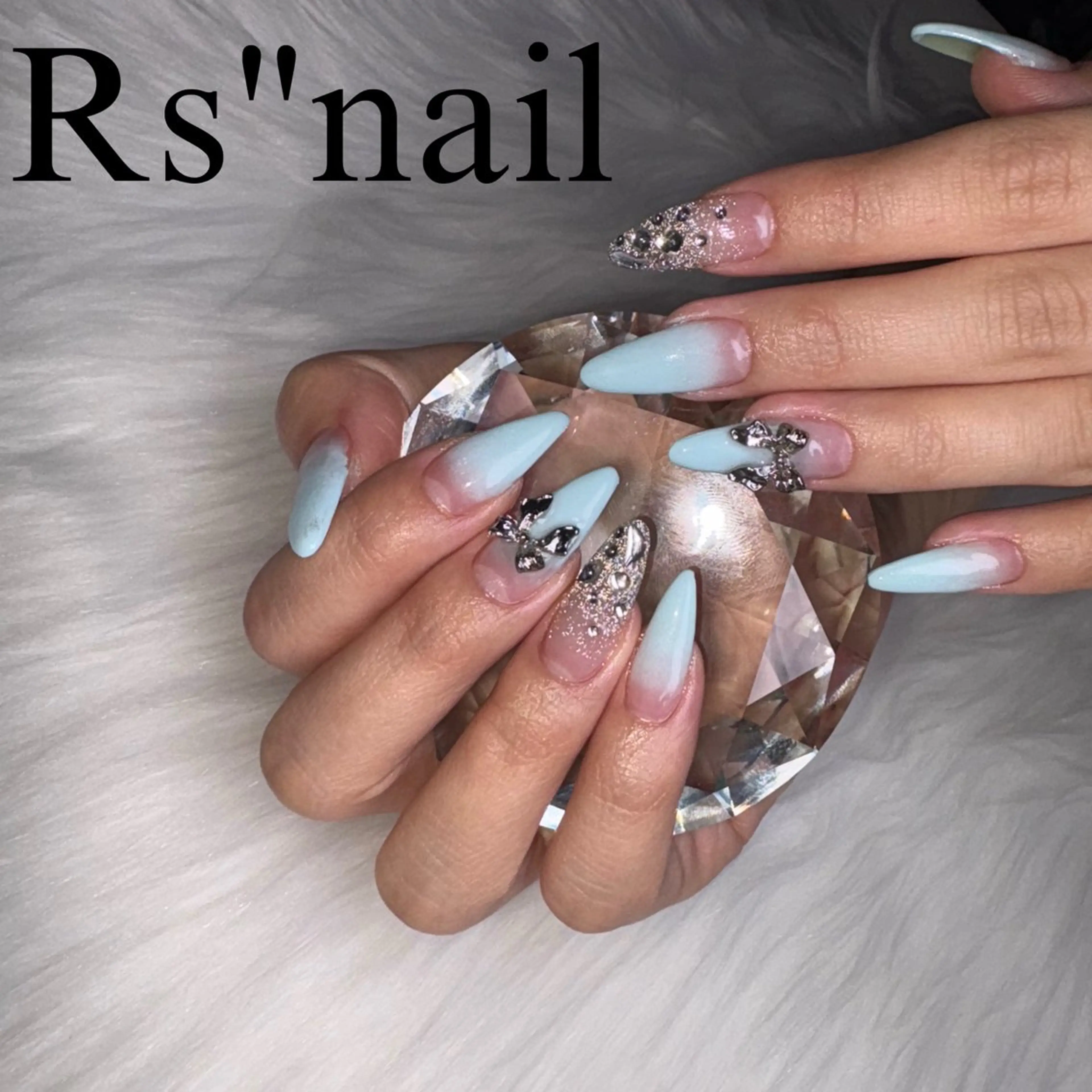 ネイル 加藤 麗華のネイルデザイン