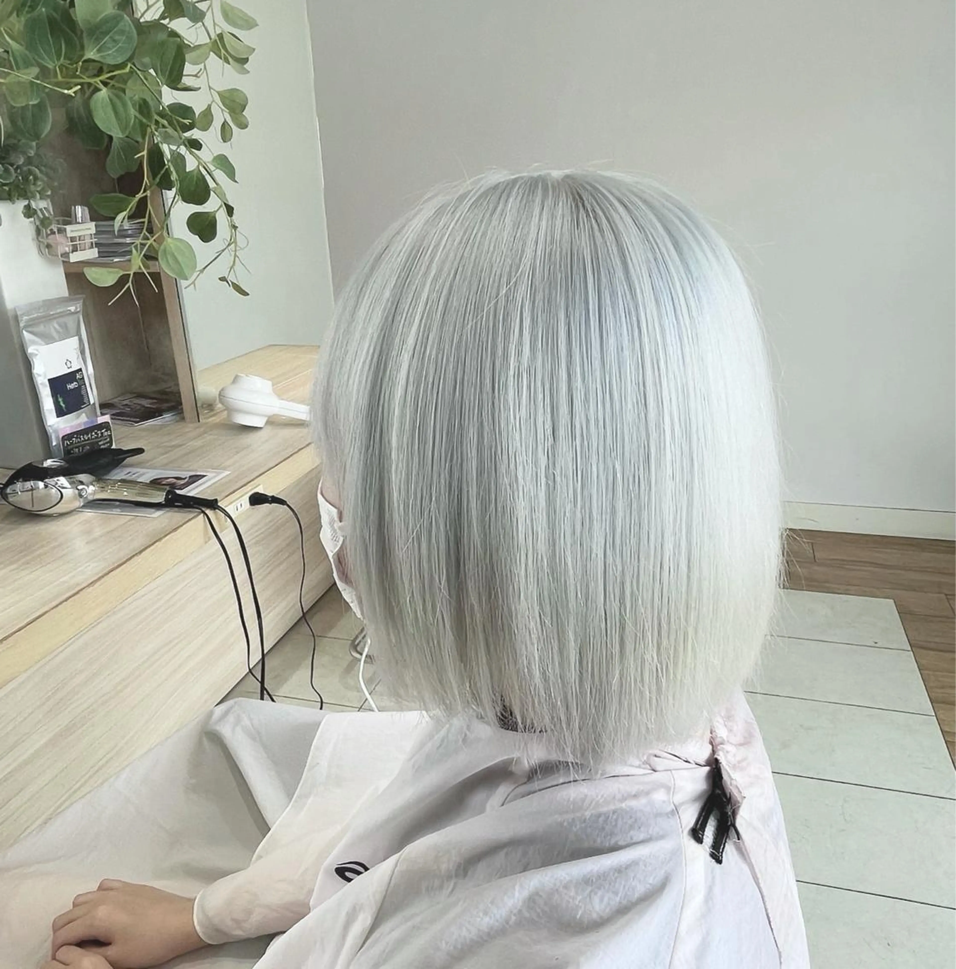 カラー 間水 和樹のヘアスタイル