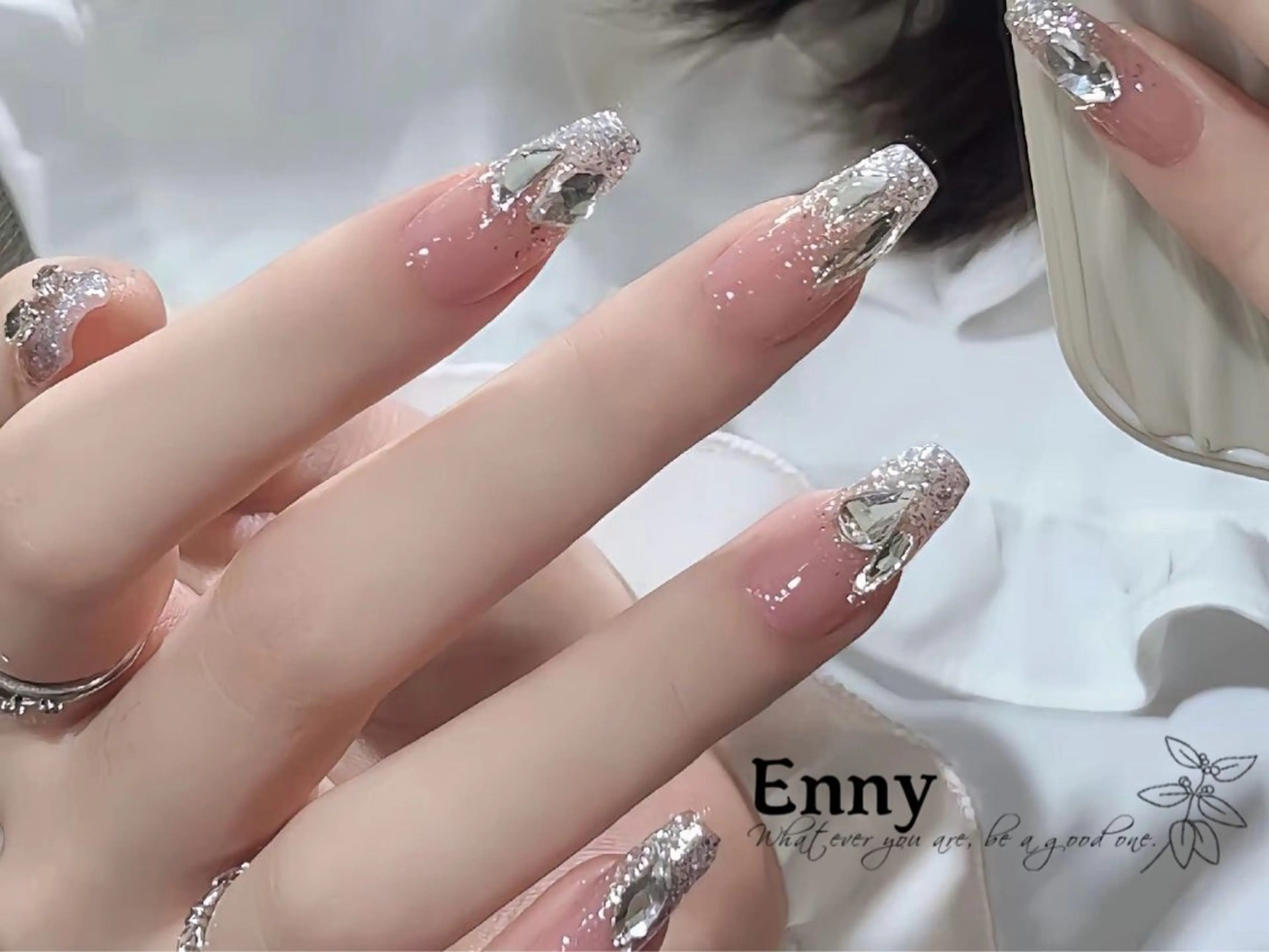ネイル チークネイル 長さ出し フラッシュネイル フットネイル フレンチネイル ハンドネイル Enny nail salonのネイルデザイン