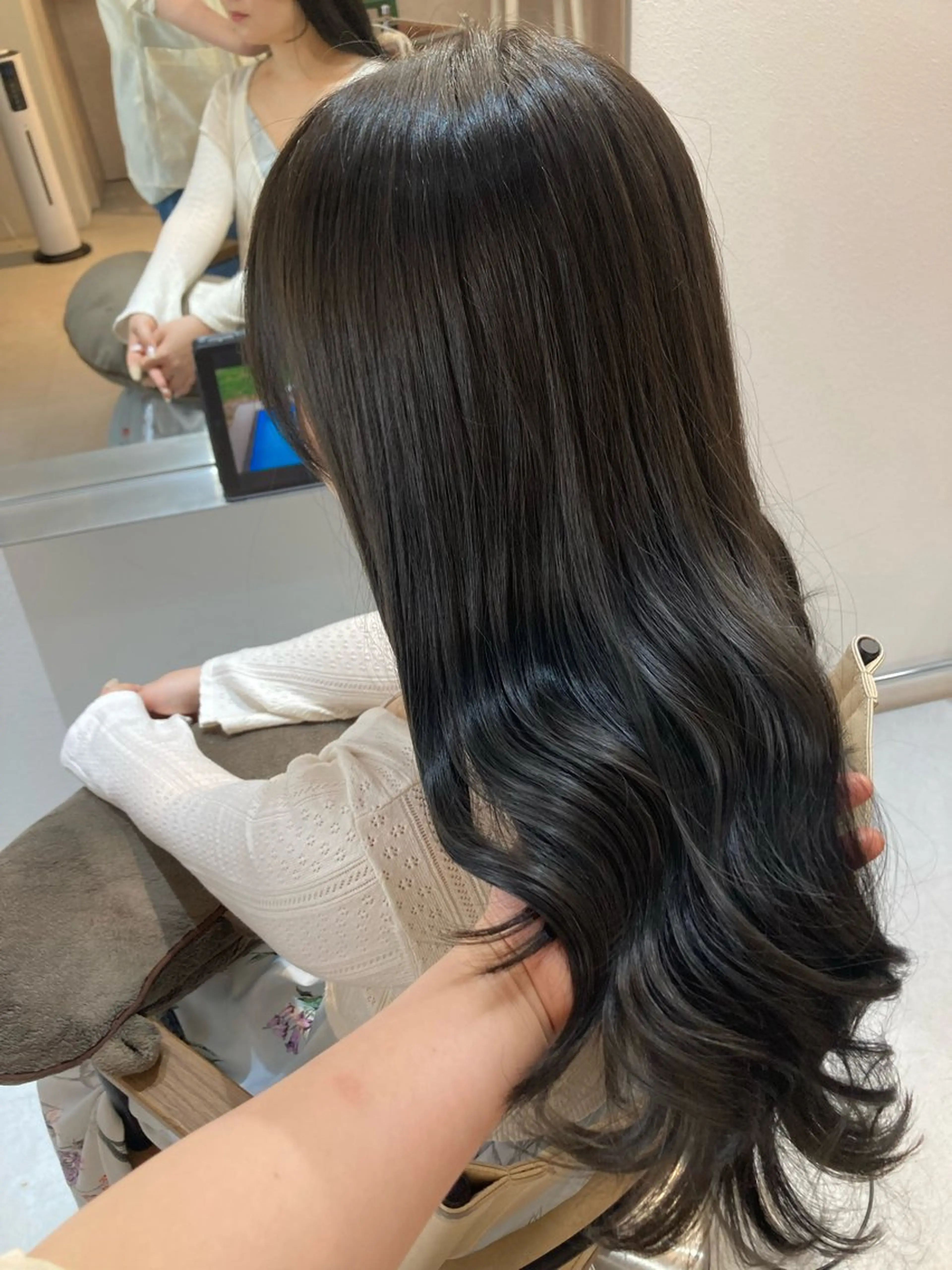 ロング カット ヘアカラー トリートメント ✨色持ちの良い艶 カラー✨蟹江真世のヘアスタイル