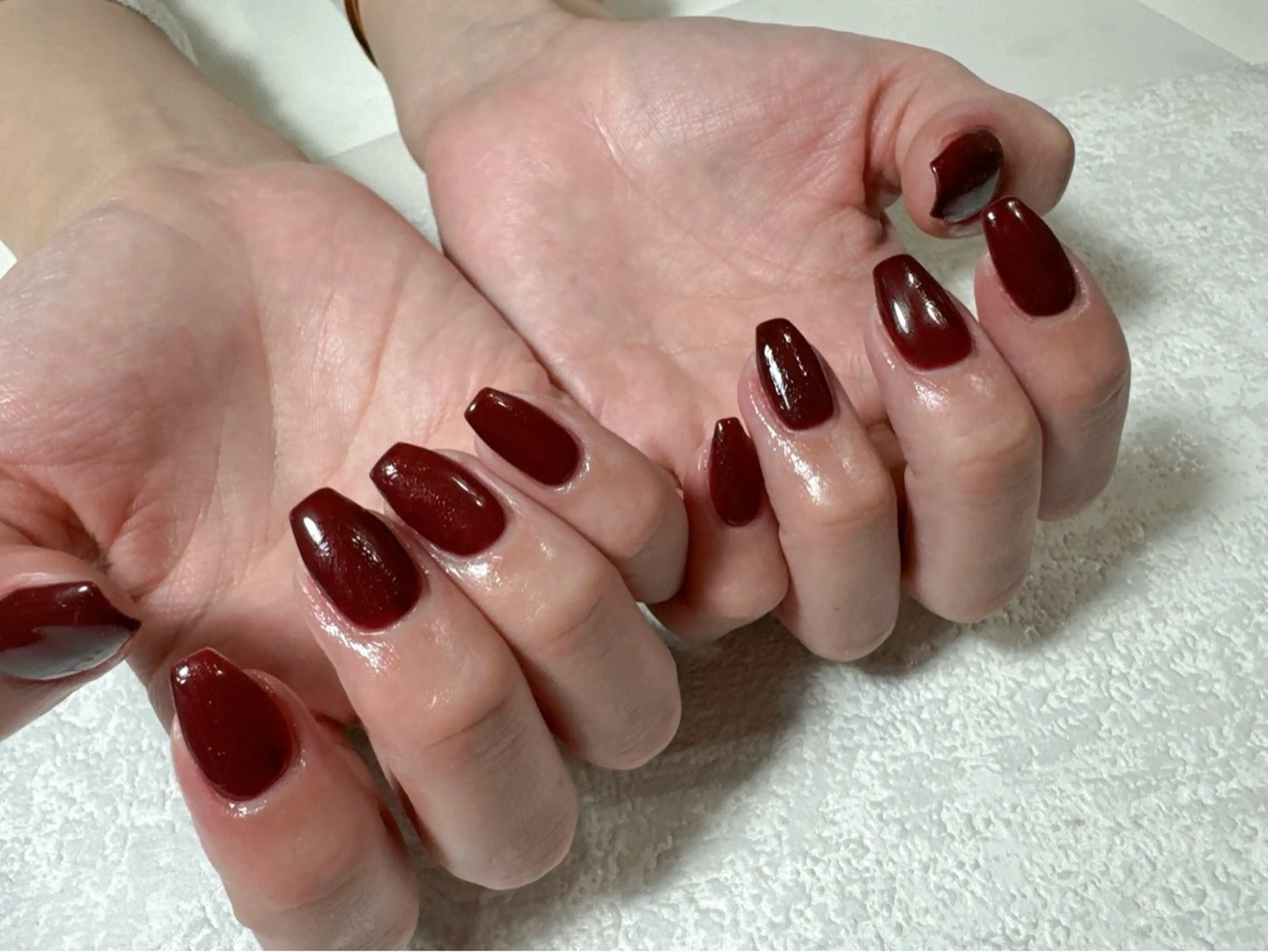 ネイル オーロラネイル ボルドー フットネイル フレンチネイル ジェルネイル kikinail 溝の口のネイルデザイン