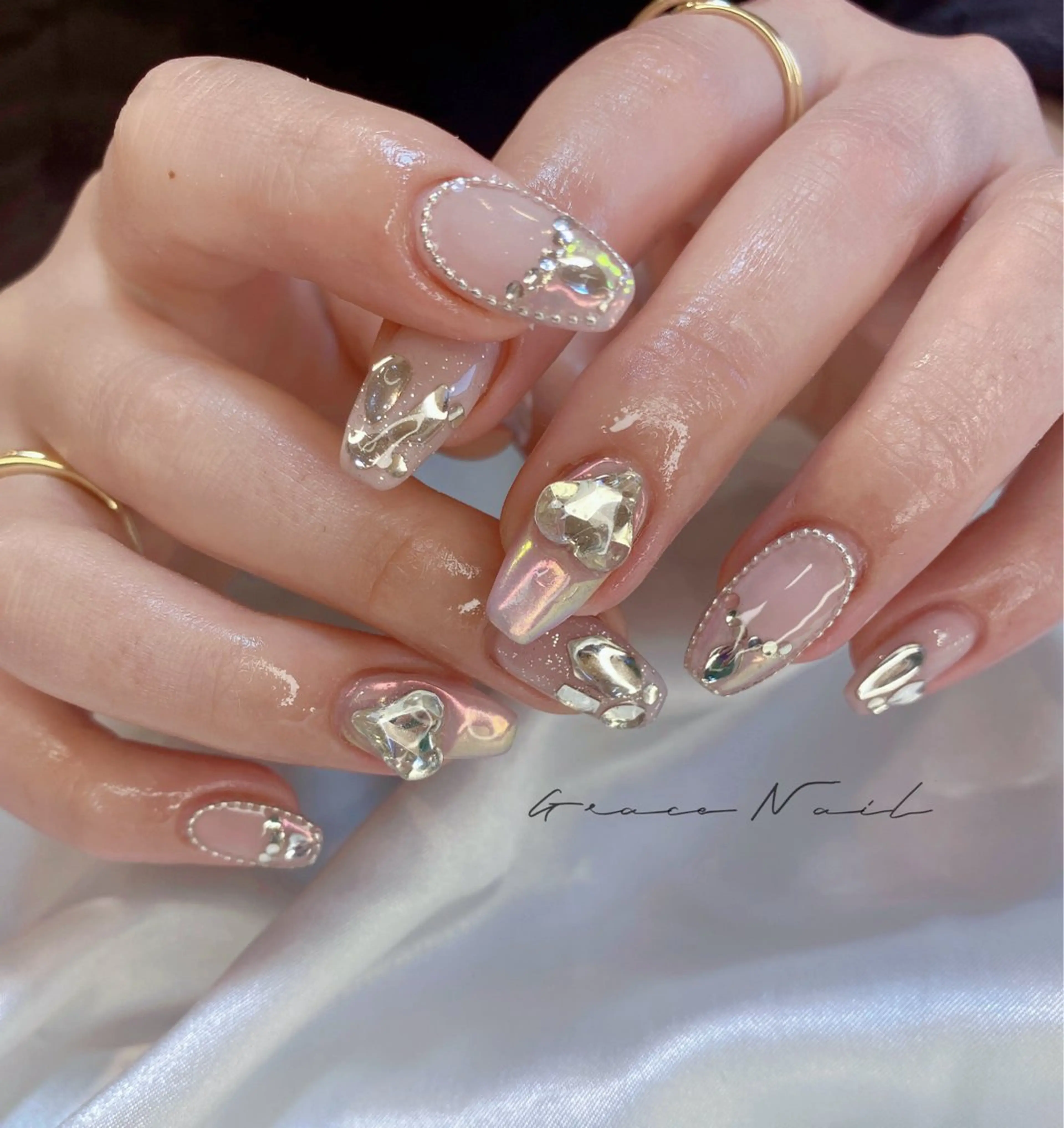 ✨持ち込みデザイン💅🏻片手デザイン違い💎ストーン付け放題の写真