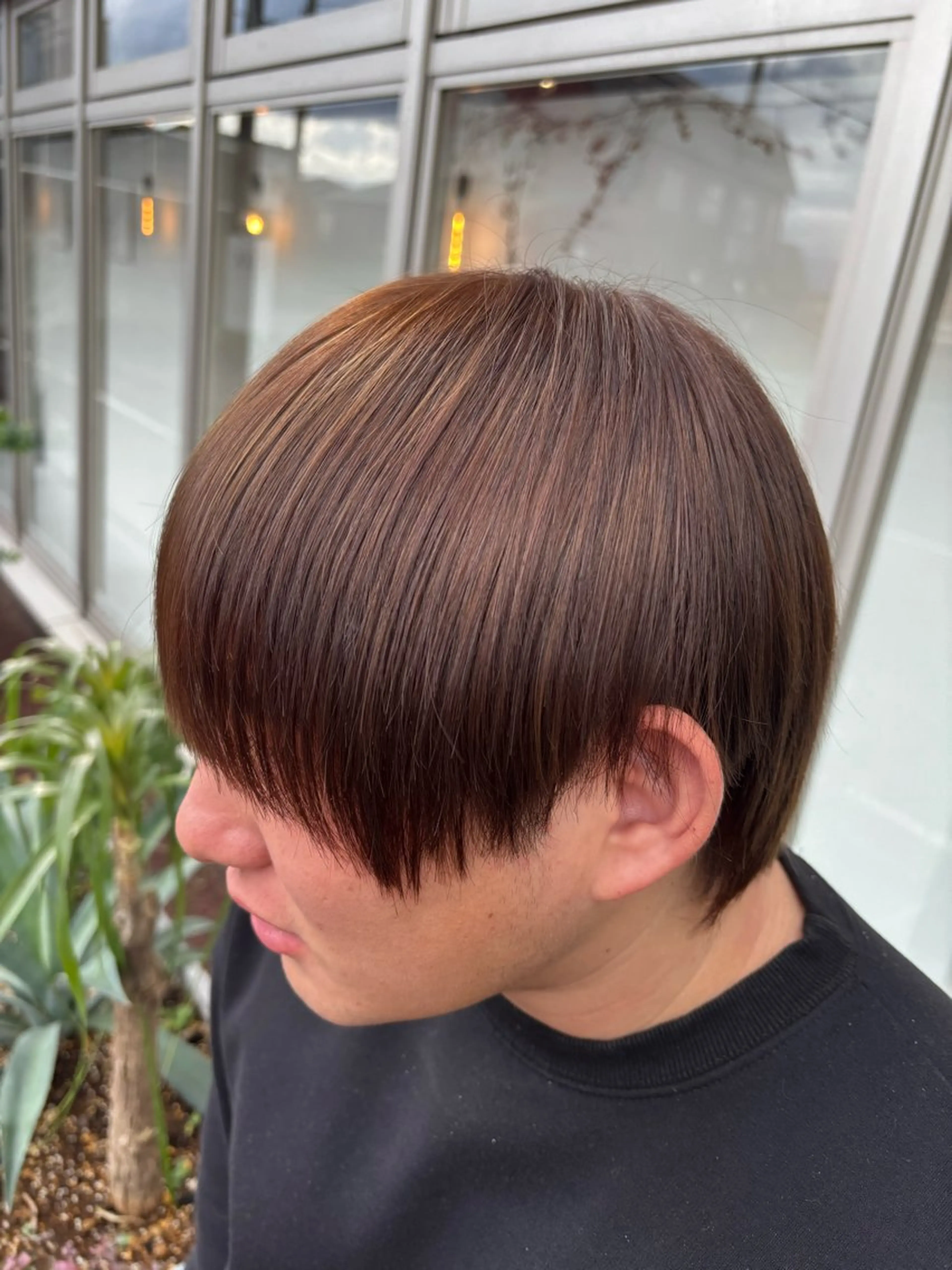カラー メンズ メンズブリーチ ベージュカラー ブリーチ ブリーチなしカラー ヘアカラー 岩﨑 楓加のヘアスタイル