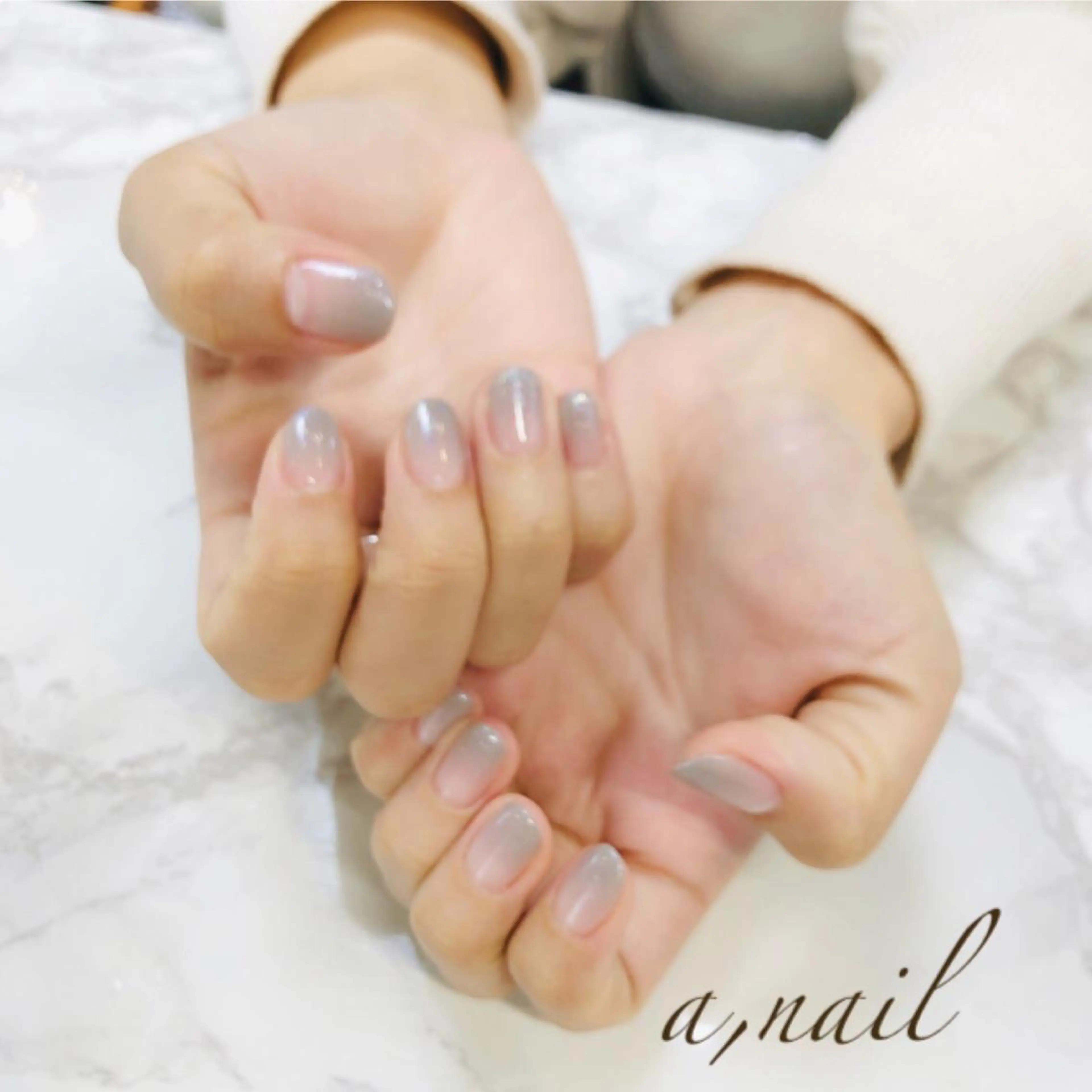 ネイル フットネイル グラデーション ラメ(グリッター) ニュアンスネイル オフィスネイル ハンドネイル ネイルサロン エーネイルのネイルデザイン