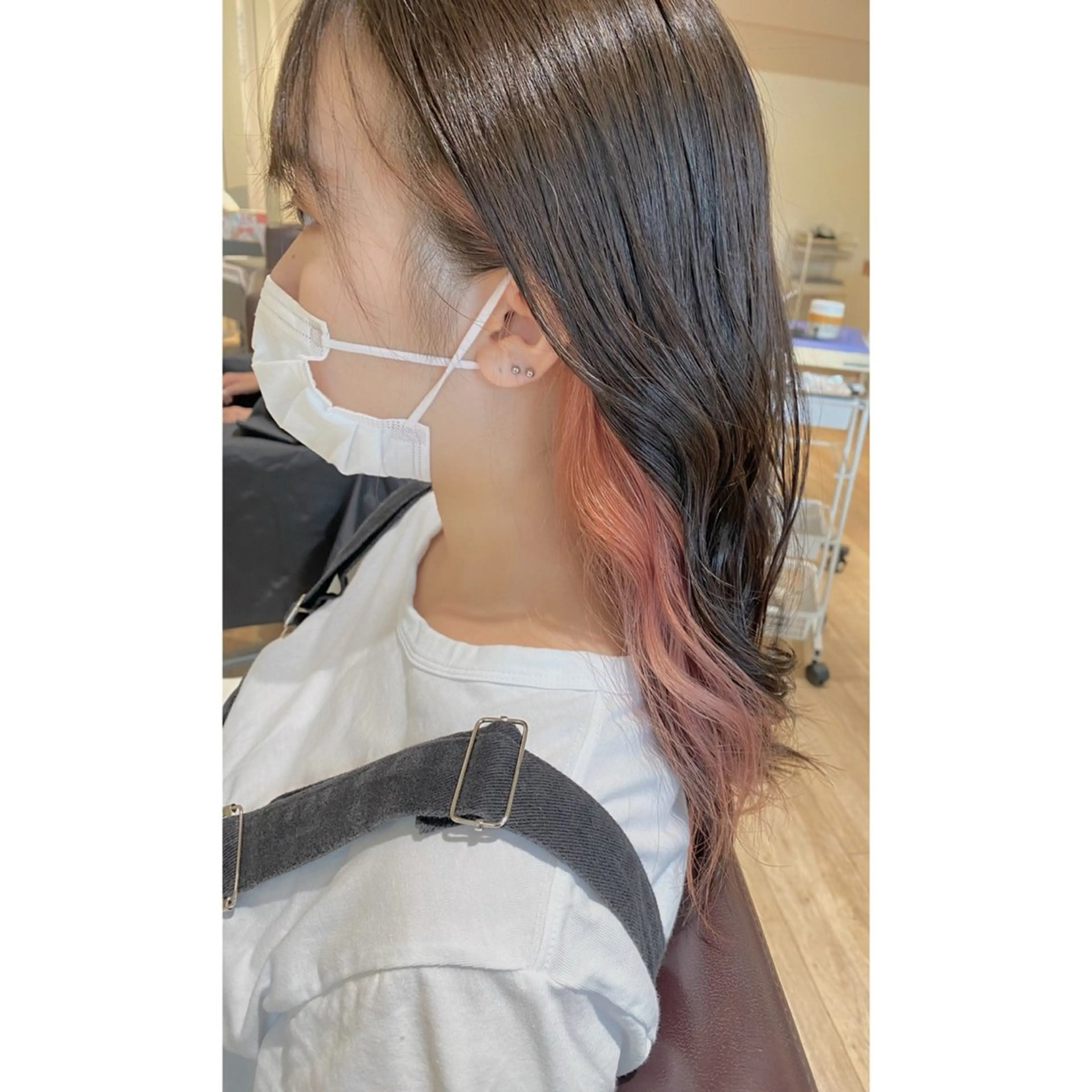 【オシャレ女子必見】インナーカラーorフェイスフレーミング&カラーカットの写真