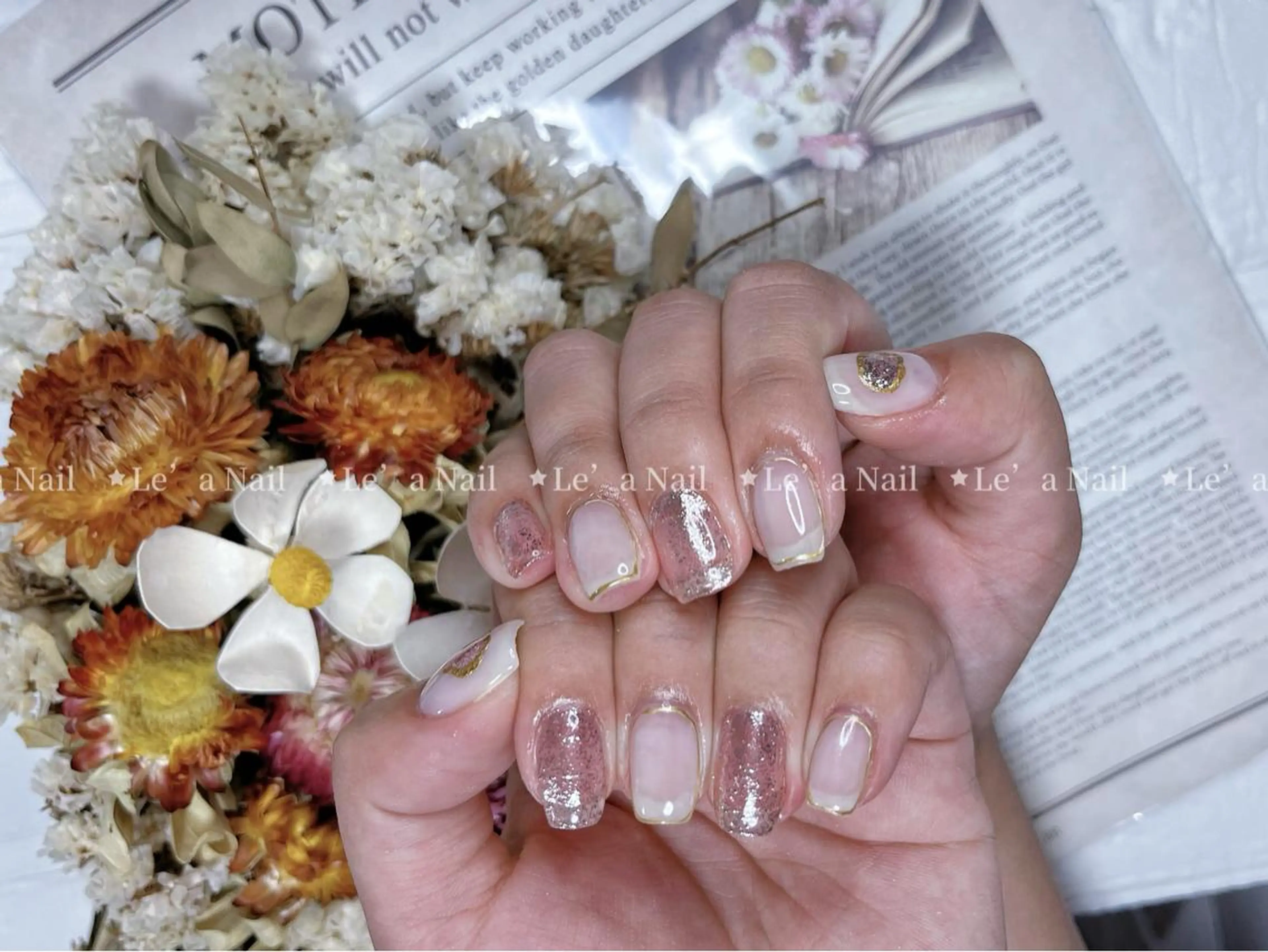 ミディアム カラー ネイル Le’a NailSalonのネイルデザイン