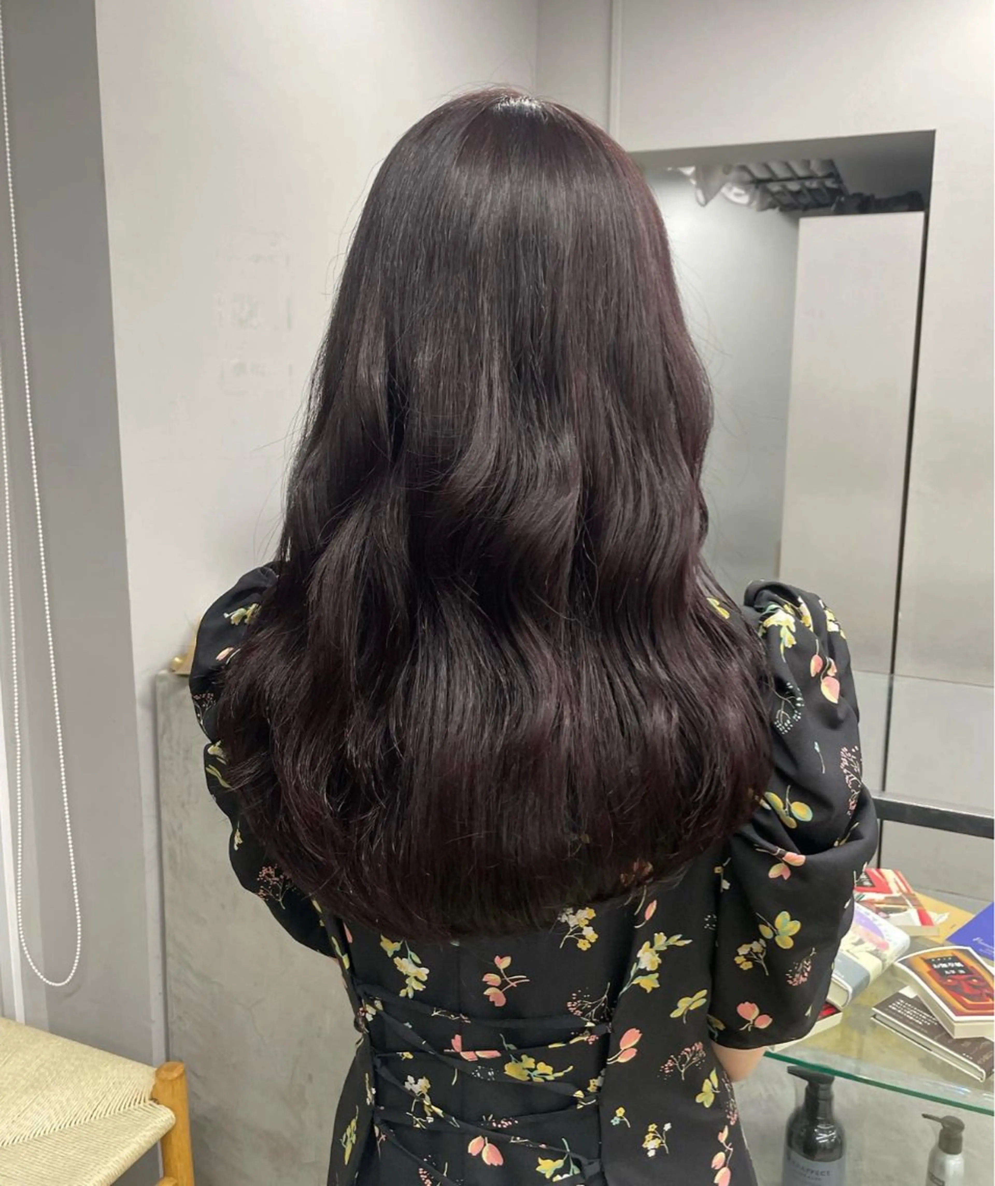 カラー maina/透明感 ベージュ/ブラウンのヘアスタイル