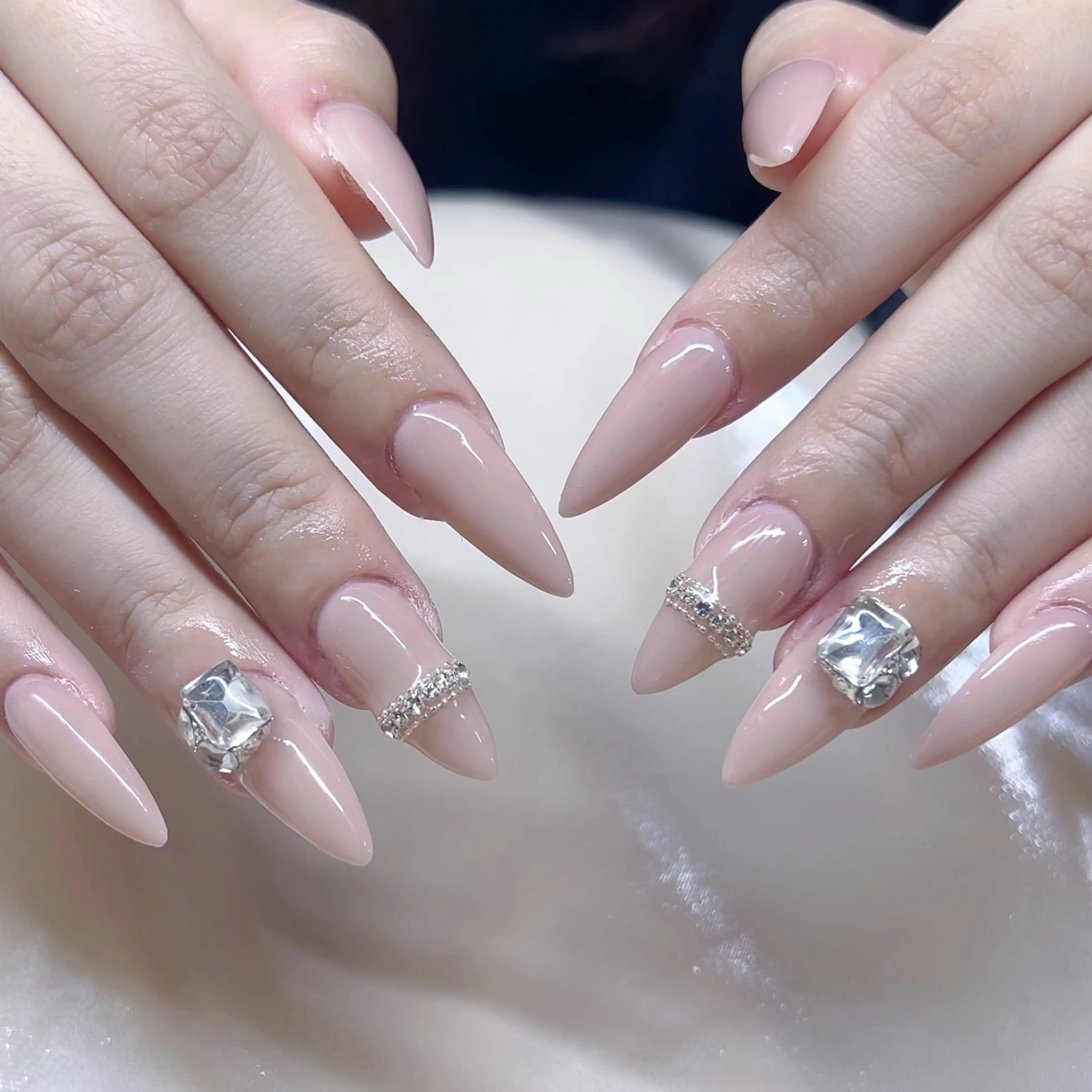 メンズ ネイル メンズ韓国風 アートネイル オーロラネイル ガーリー キラキラネイル Nail salon 木にいるのネイルデザイン