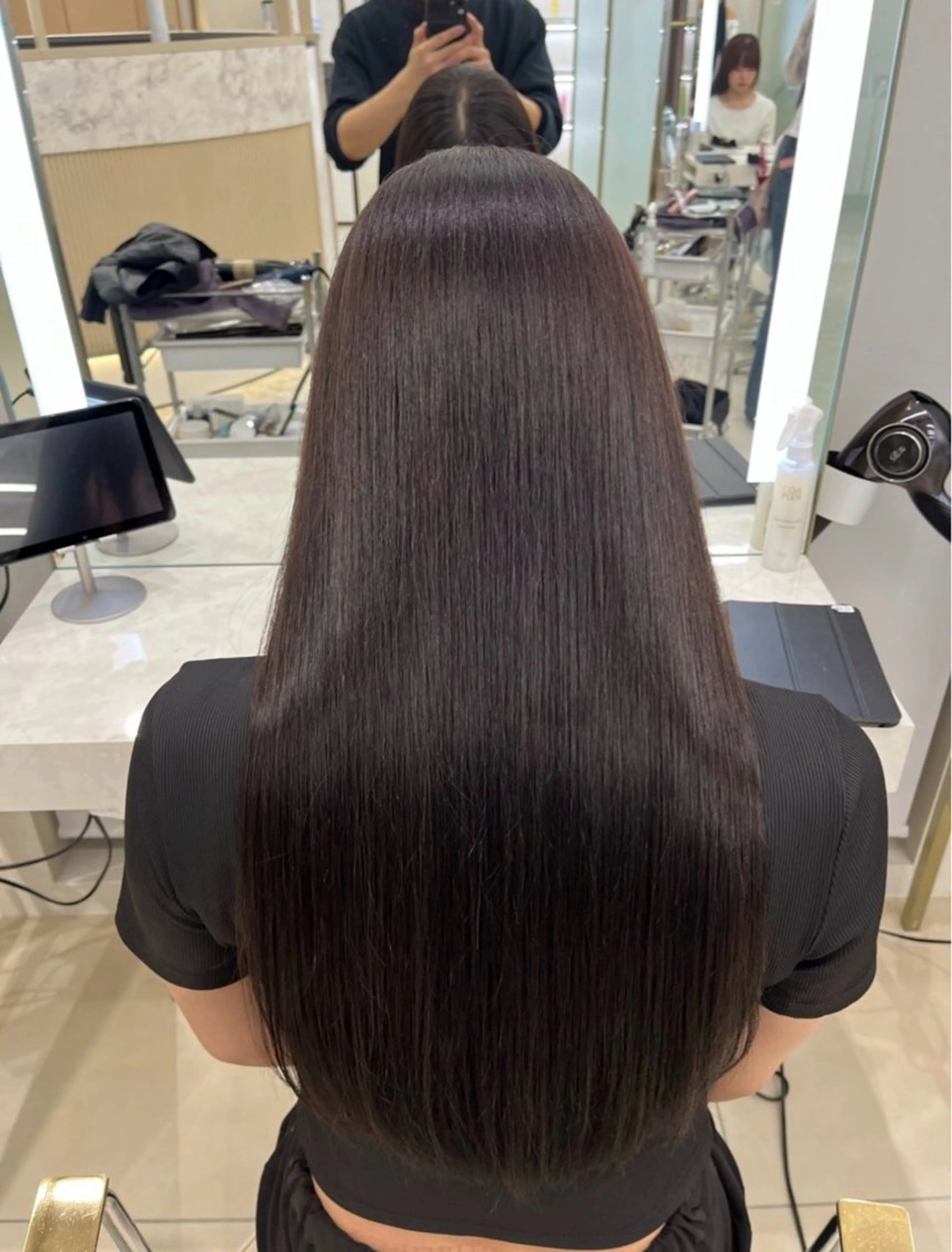 ロング 縮毛矯正 トリートメント オオタユウト🫧 圧倒的ツヤ髪🫧のヘアスタイル