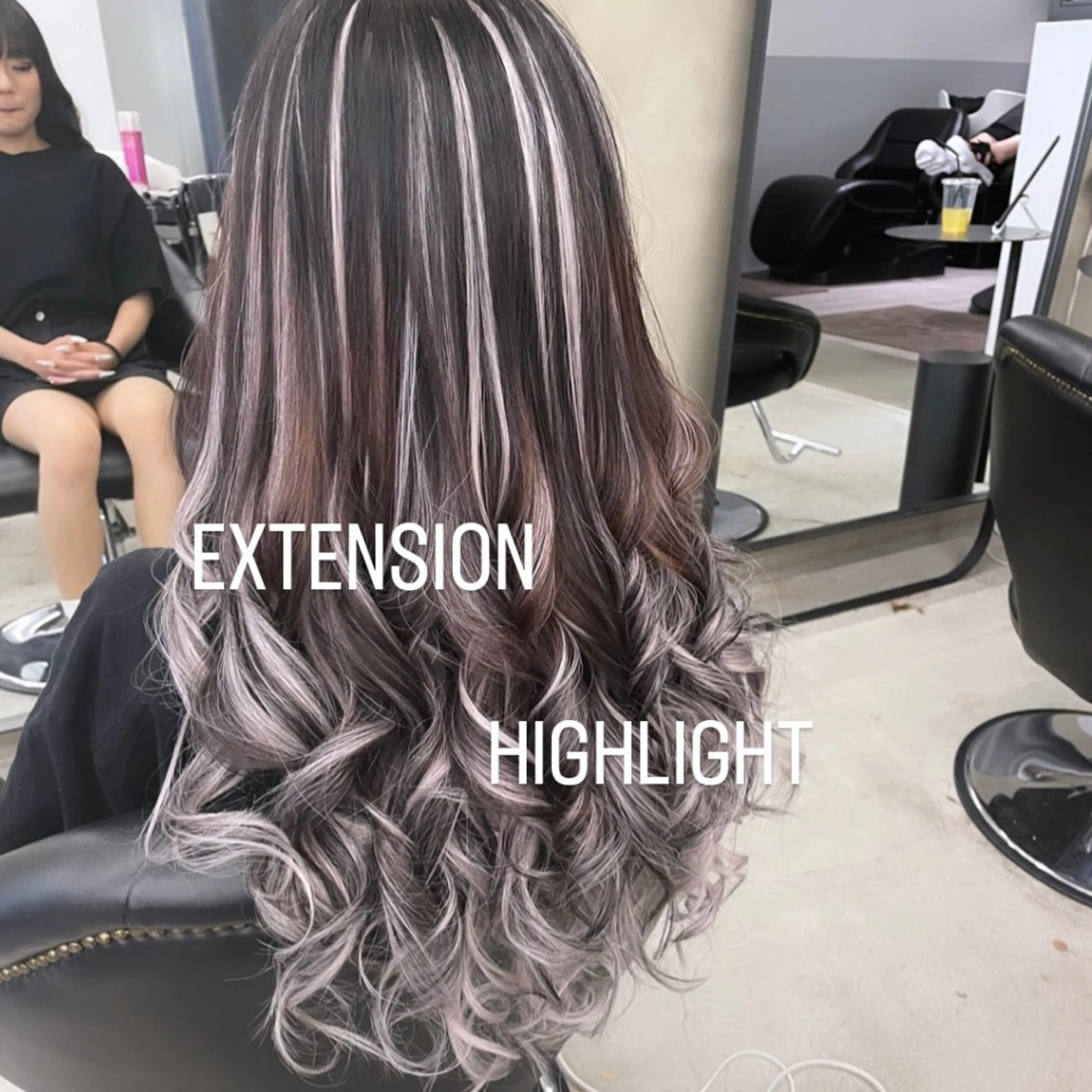 ロング カラー エクステ エクステ🩵ブリーチ 韓国ヘア🩵KAEのヘアスタイル