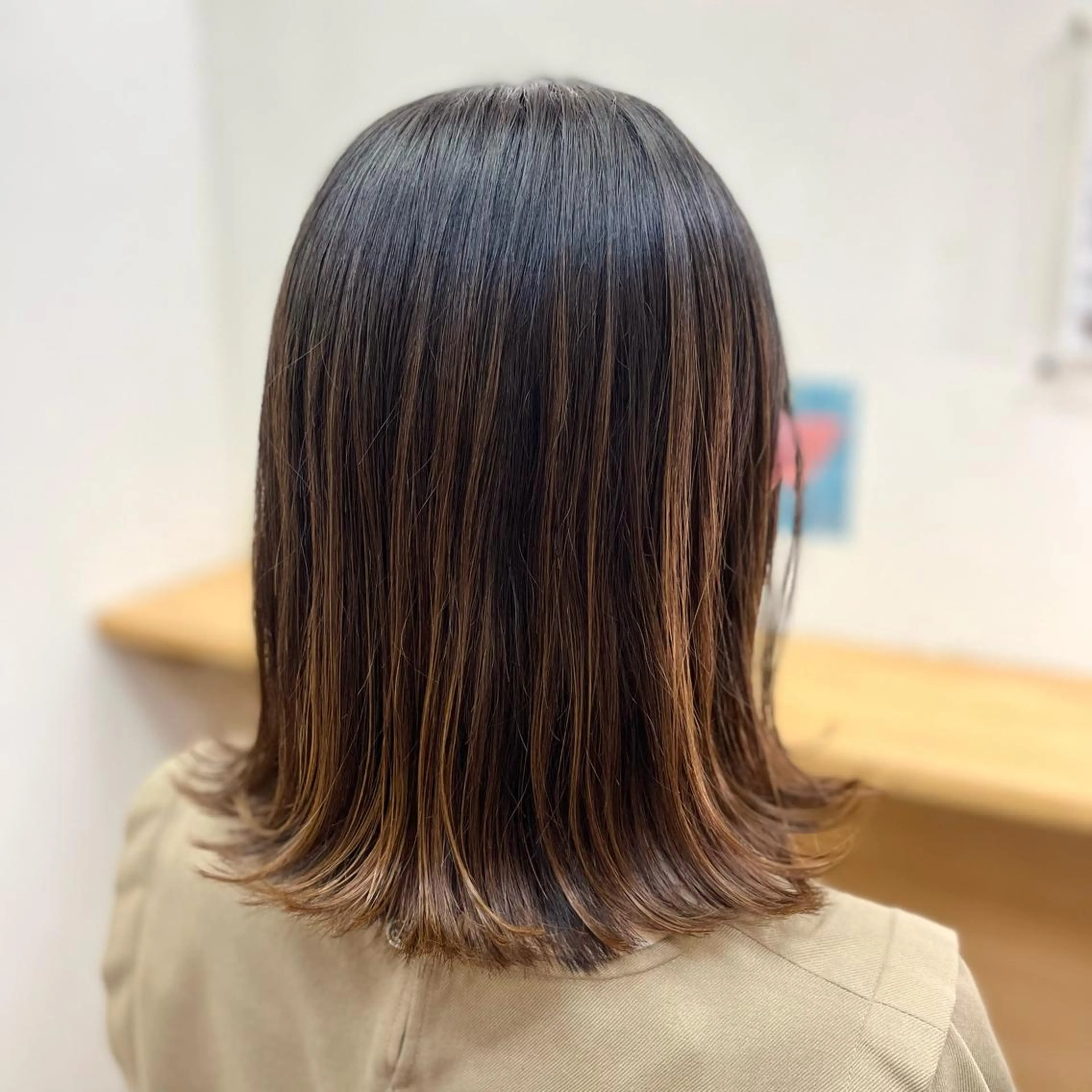 ミディアム 外ハネヘア 冨田 豊のヘアスタイル