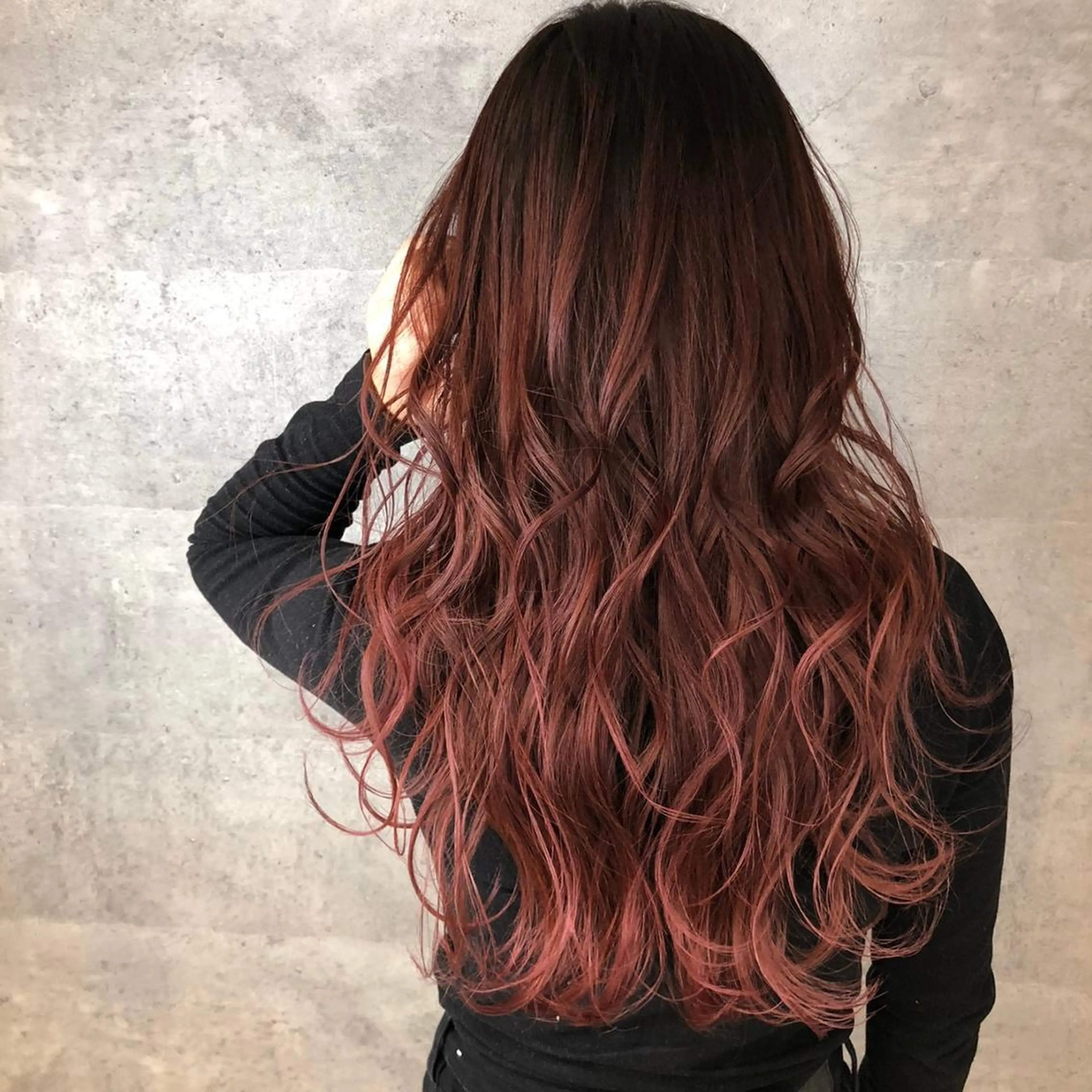 ロング カラー _WHITE 天王寺のヘアスタイル