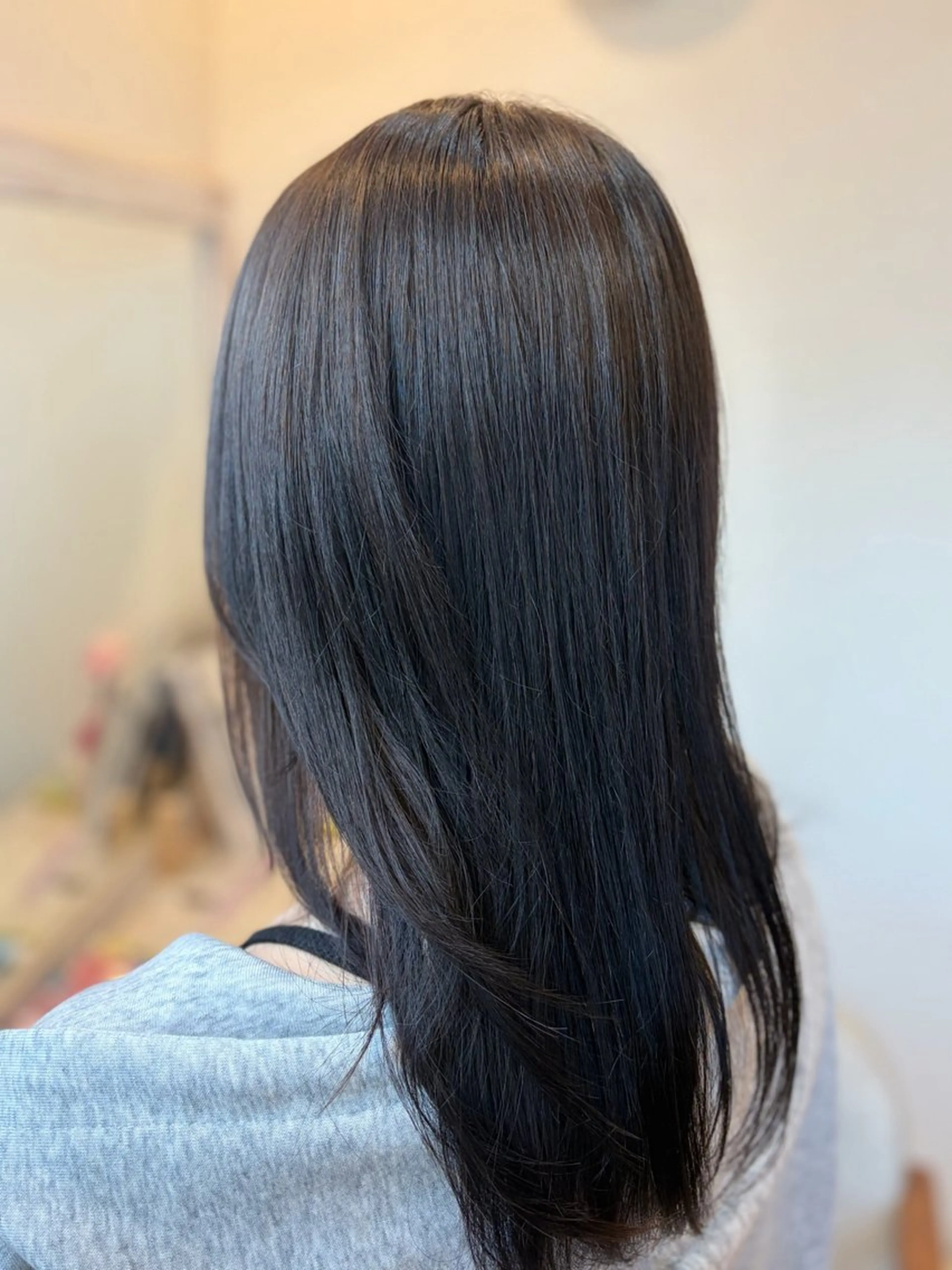 ロング ヘアカラー chaton シャトンのヘアスタイル