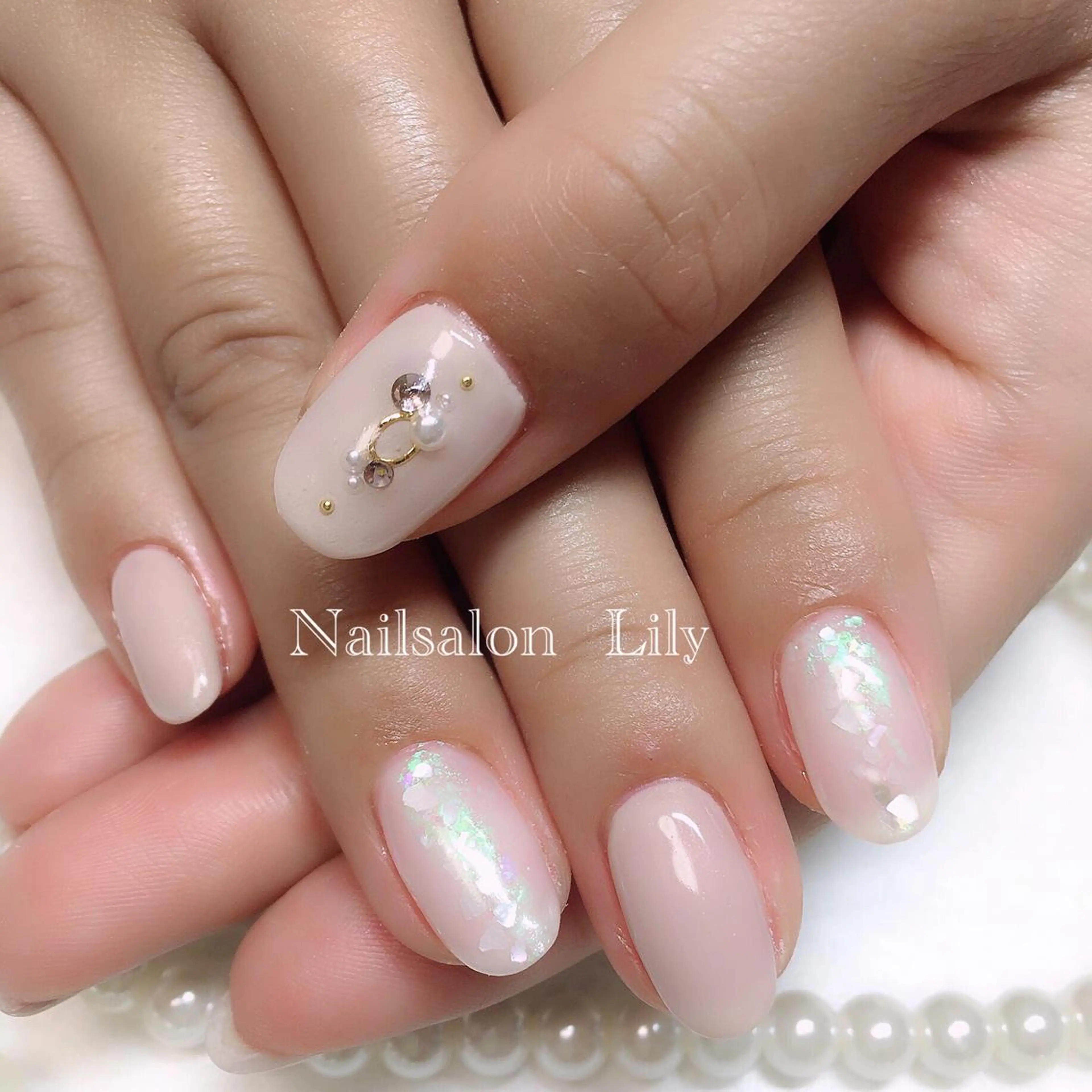 ネイル オーロラネイル ミラーネイル Lily*nail 🌻Mii🌻のネイルデザイン