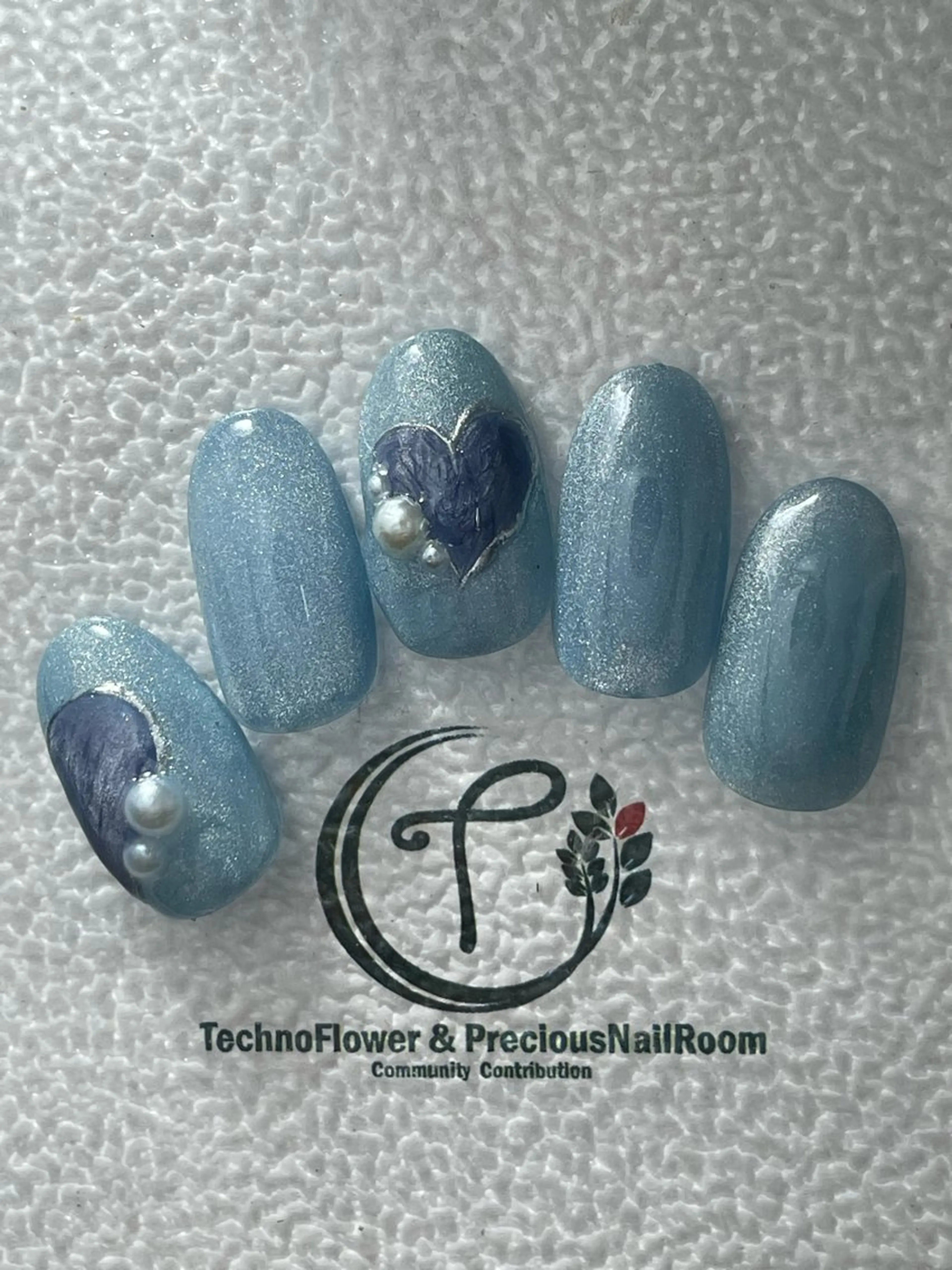 ネイル フラワーネイル ハンドネイル precious nail room所属・precious nail  roomのネイルデザイン