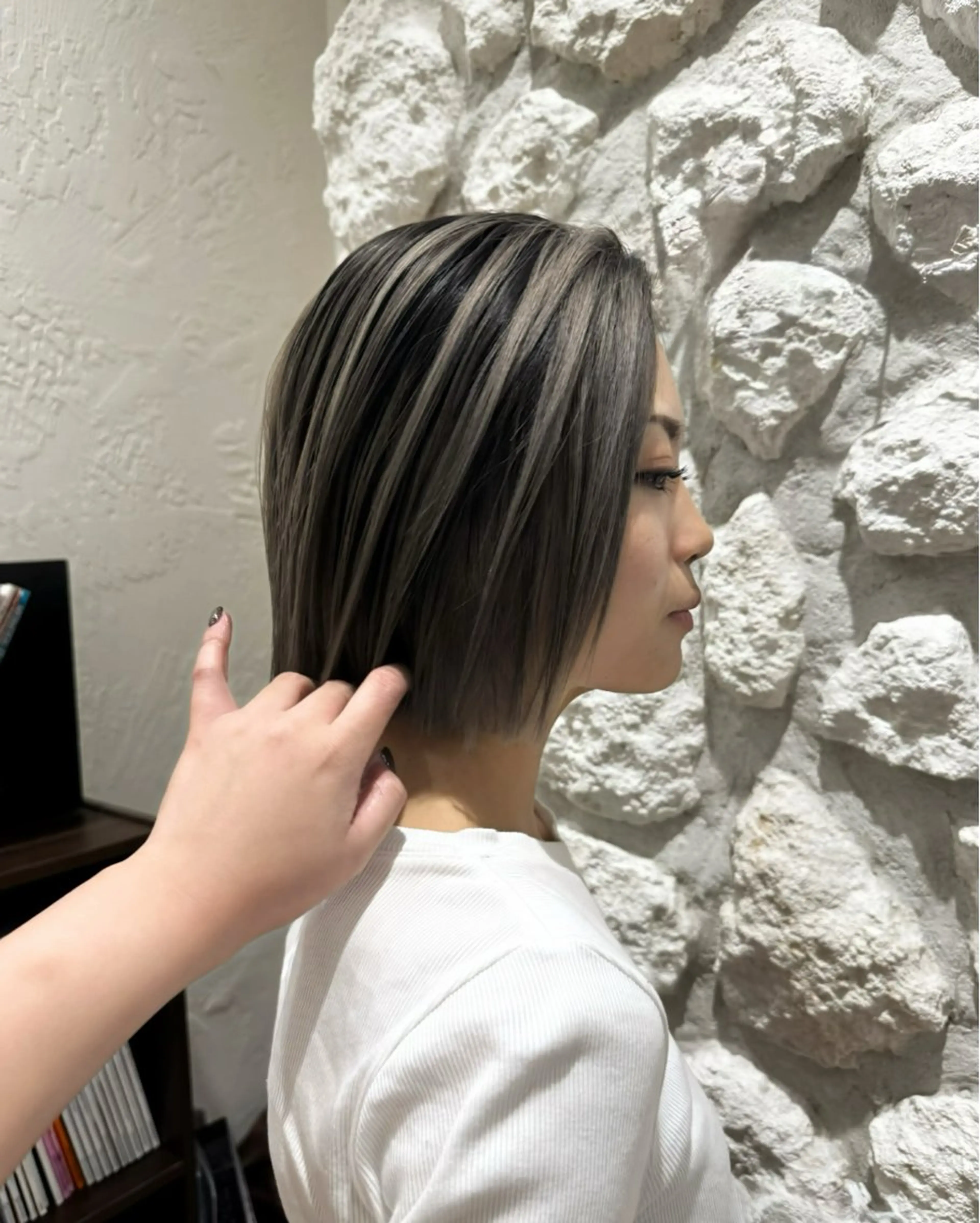 外国人風バレイヤージュ　￥17500  ケアブリーチ使用♪の写真