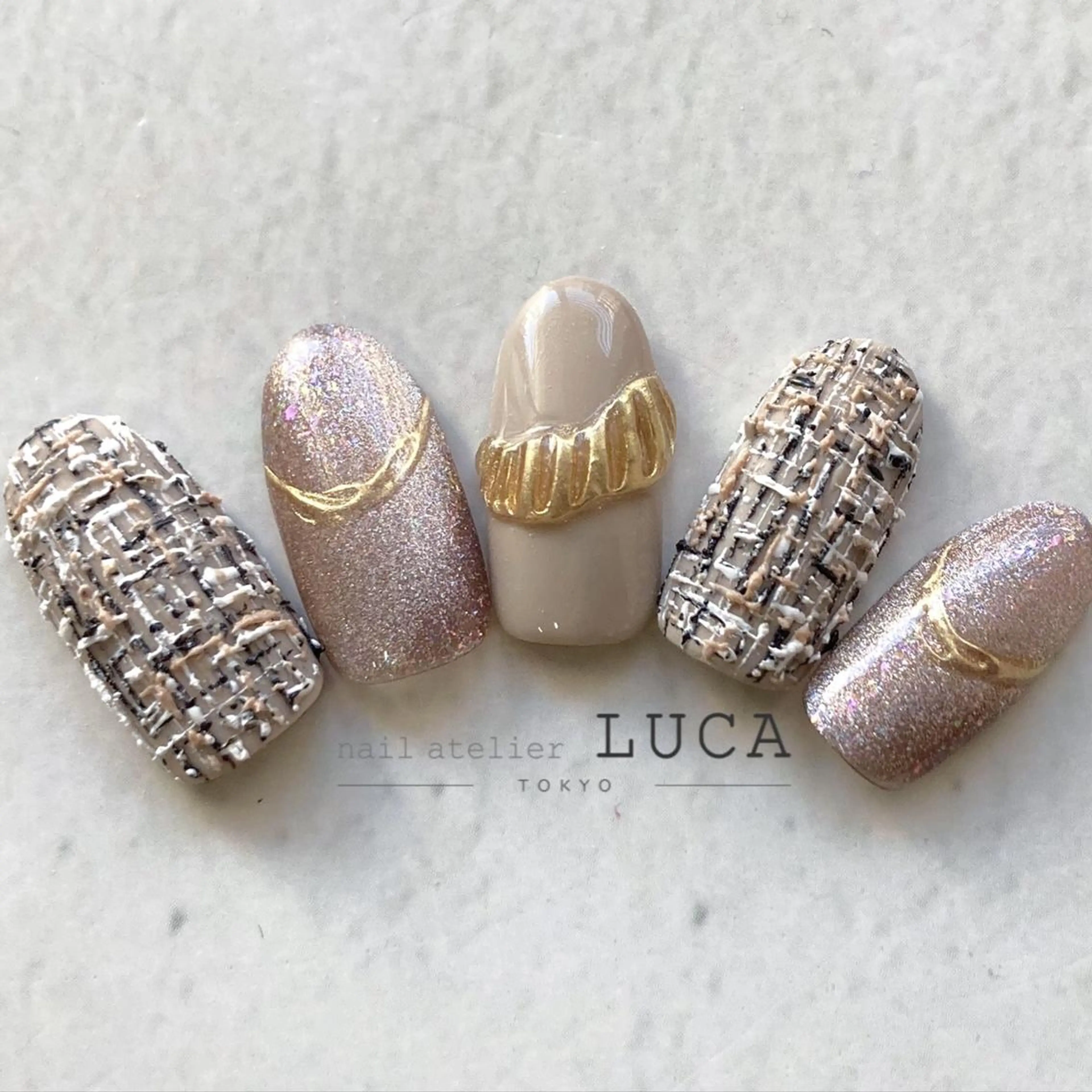 ネイル アートネイル オーロラネイル クリアネイル 長さ出し フットネイル ハンドネイル ネイルアトリエルカ スタッフのネイルデザイン