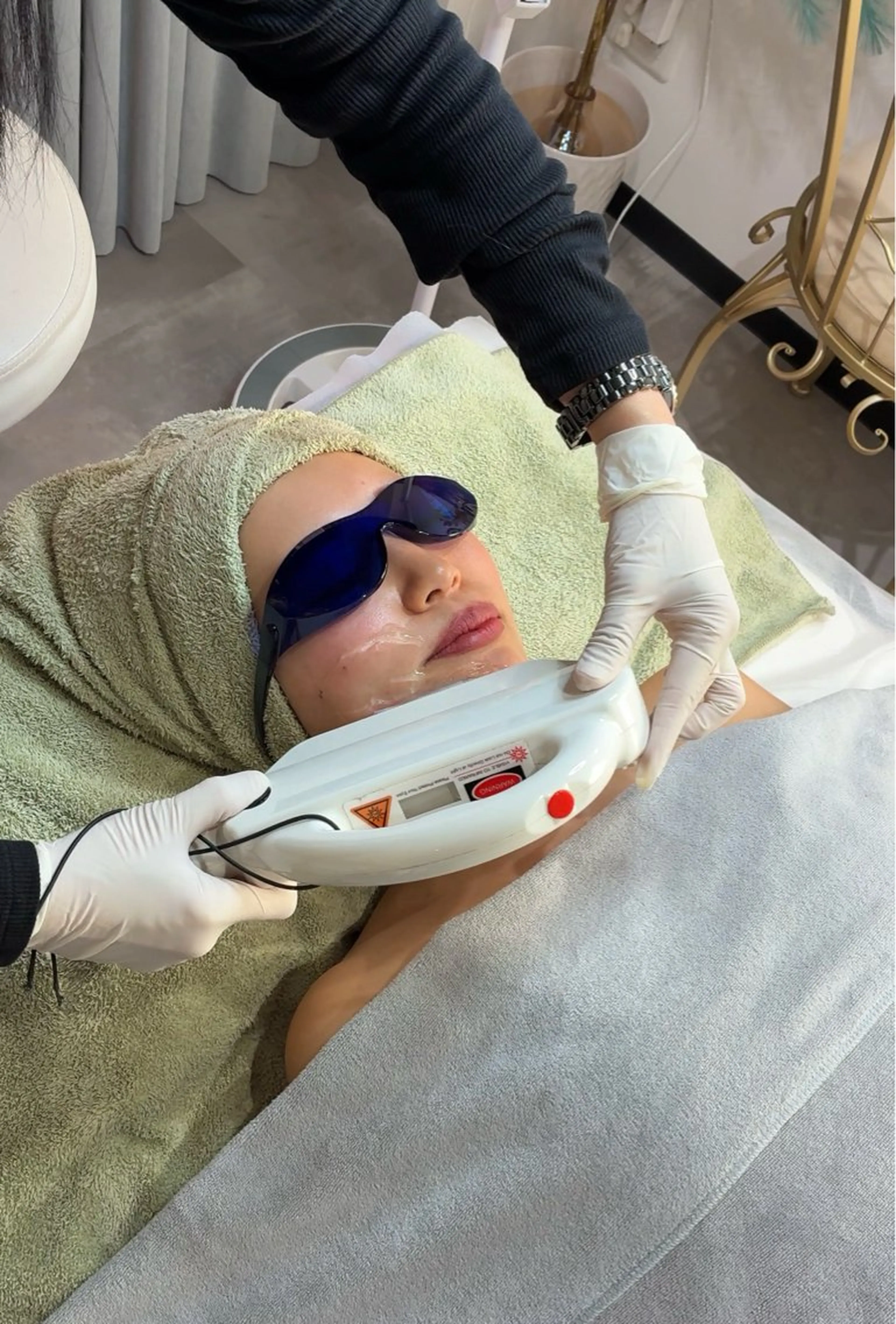 女性限定✨フェイシャル綺麗脱毛5回¥38,500/ 化粧ノリUP・毛穴ケアの写真