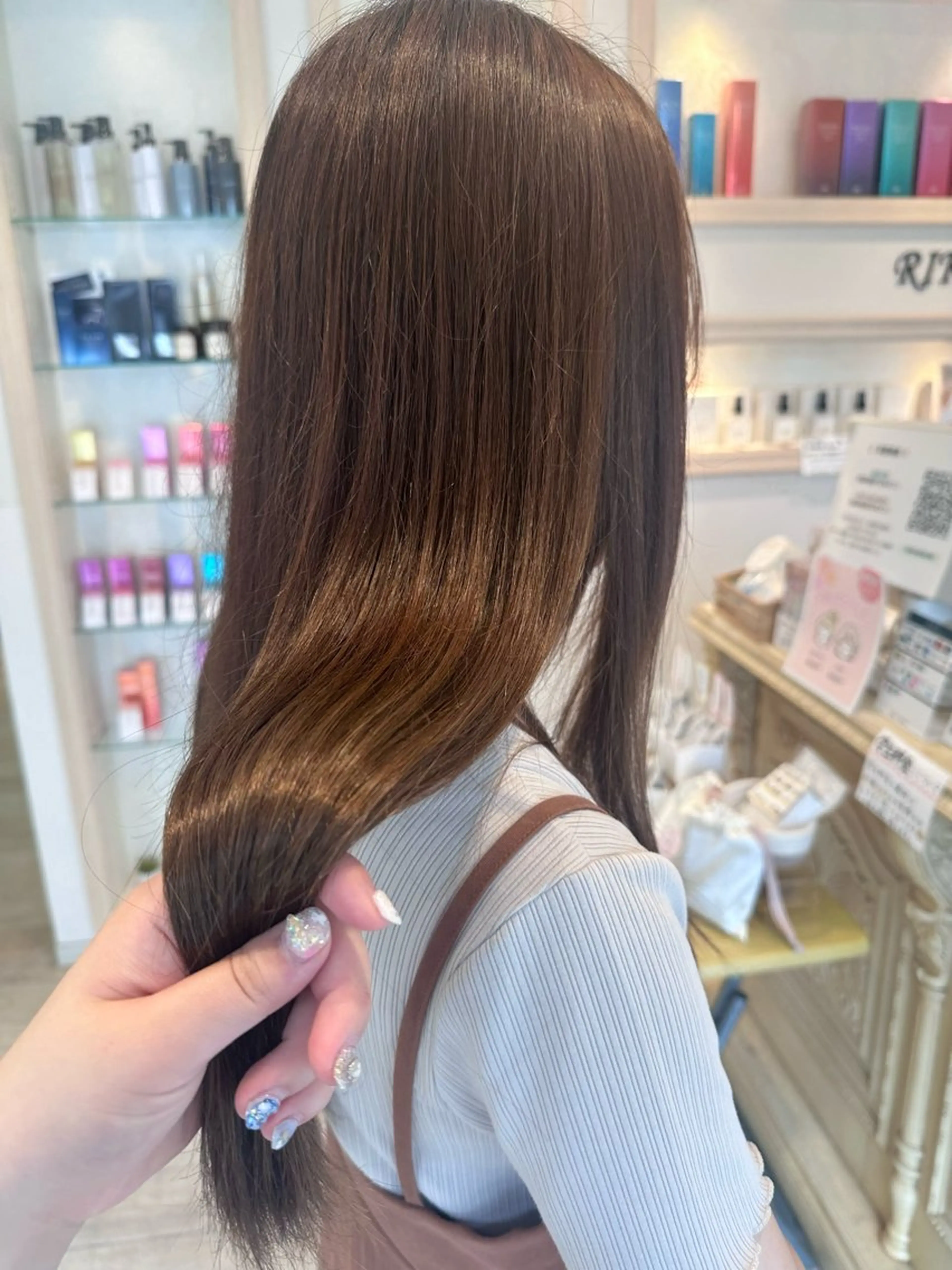 ロング カラー 韓国ヘア/レイヤー 顔周りカット/ユキナのヘアスタイル