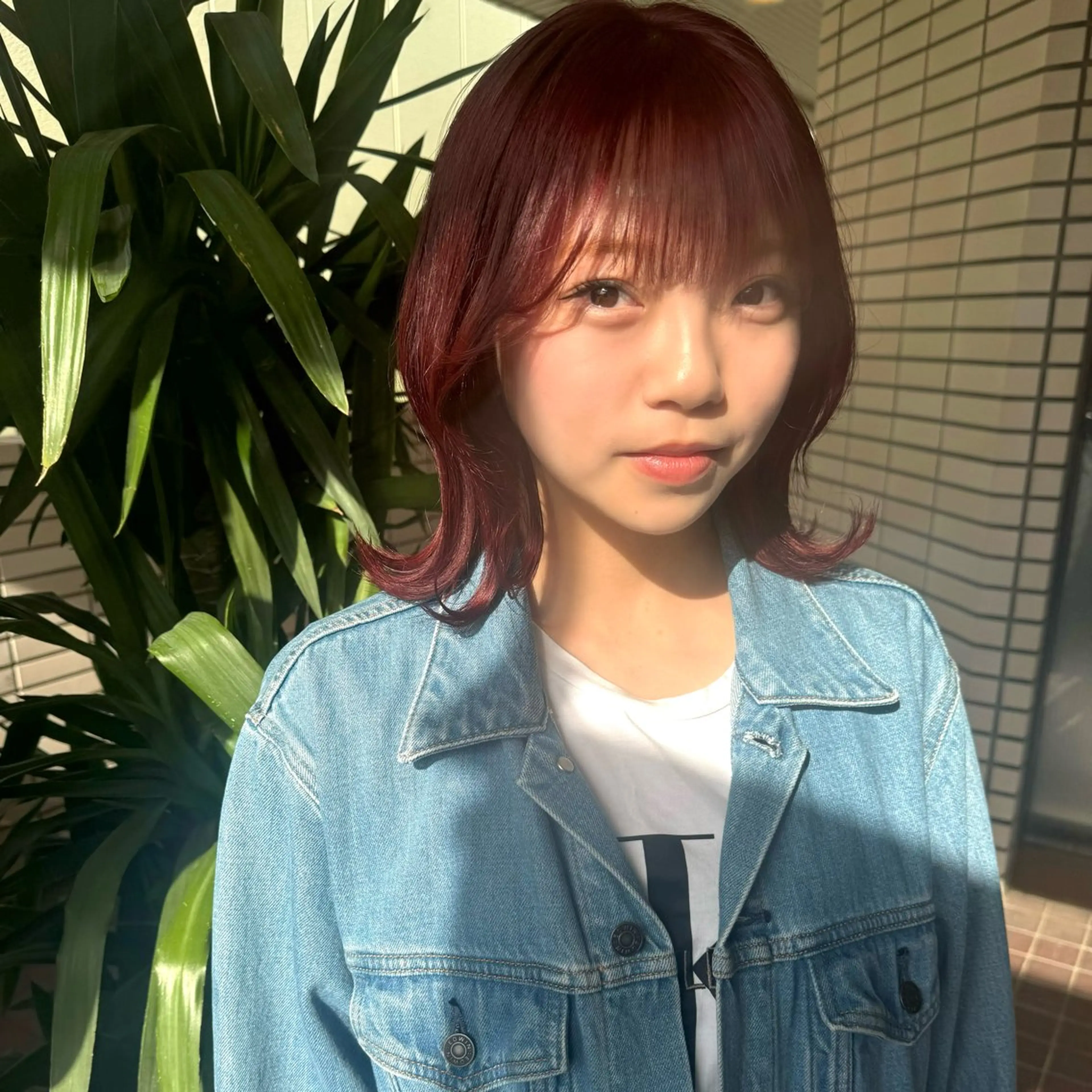 ミディアム カラー shiho .のヘアスタイル