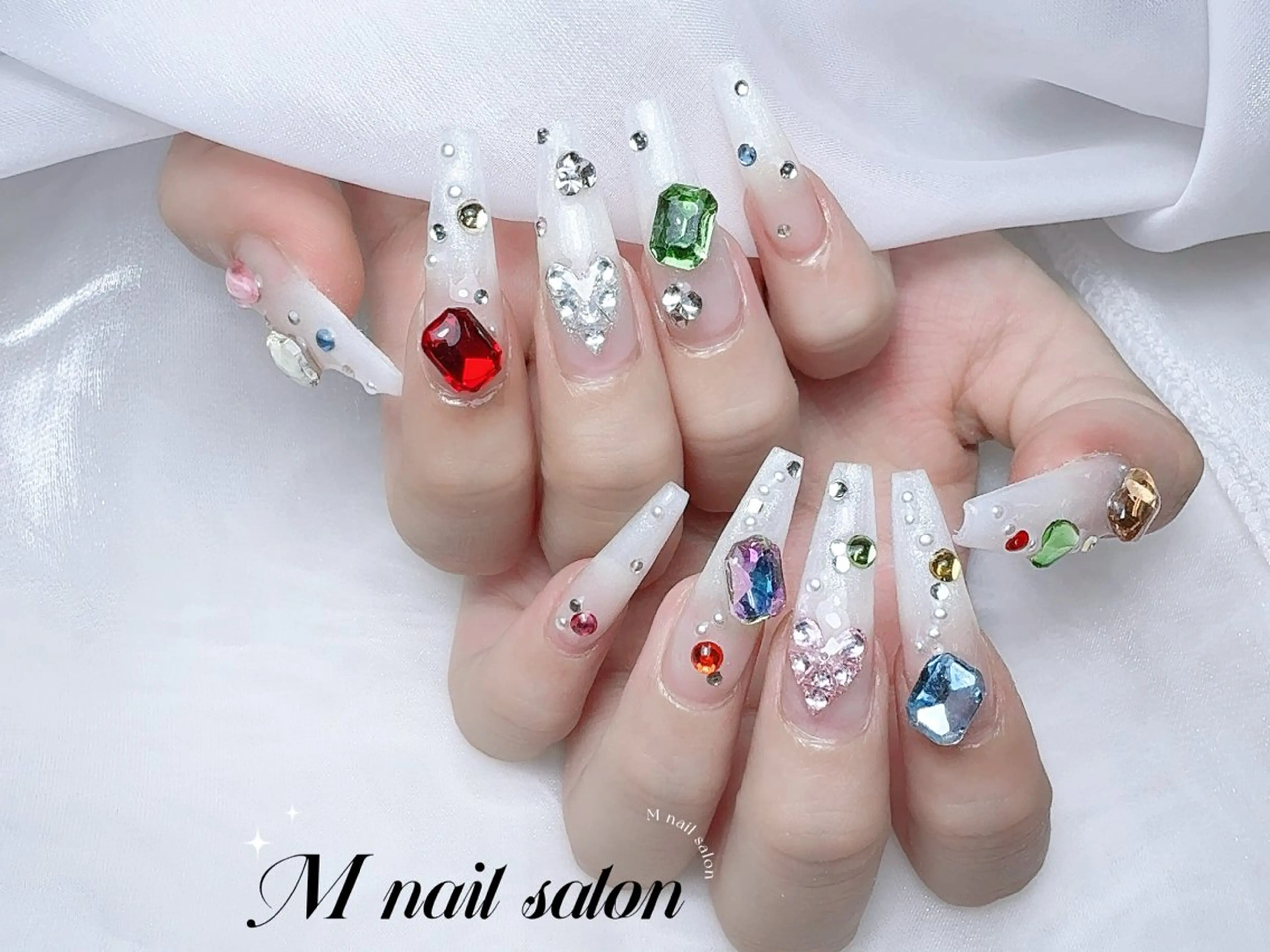 ネイル ハンドネイル M🌷nail 長さだし専門店のネイルデザイン