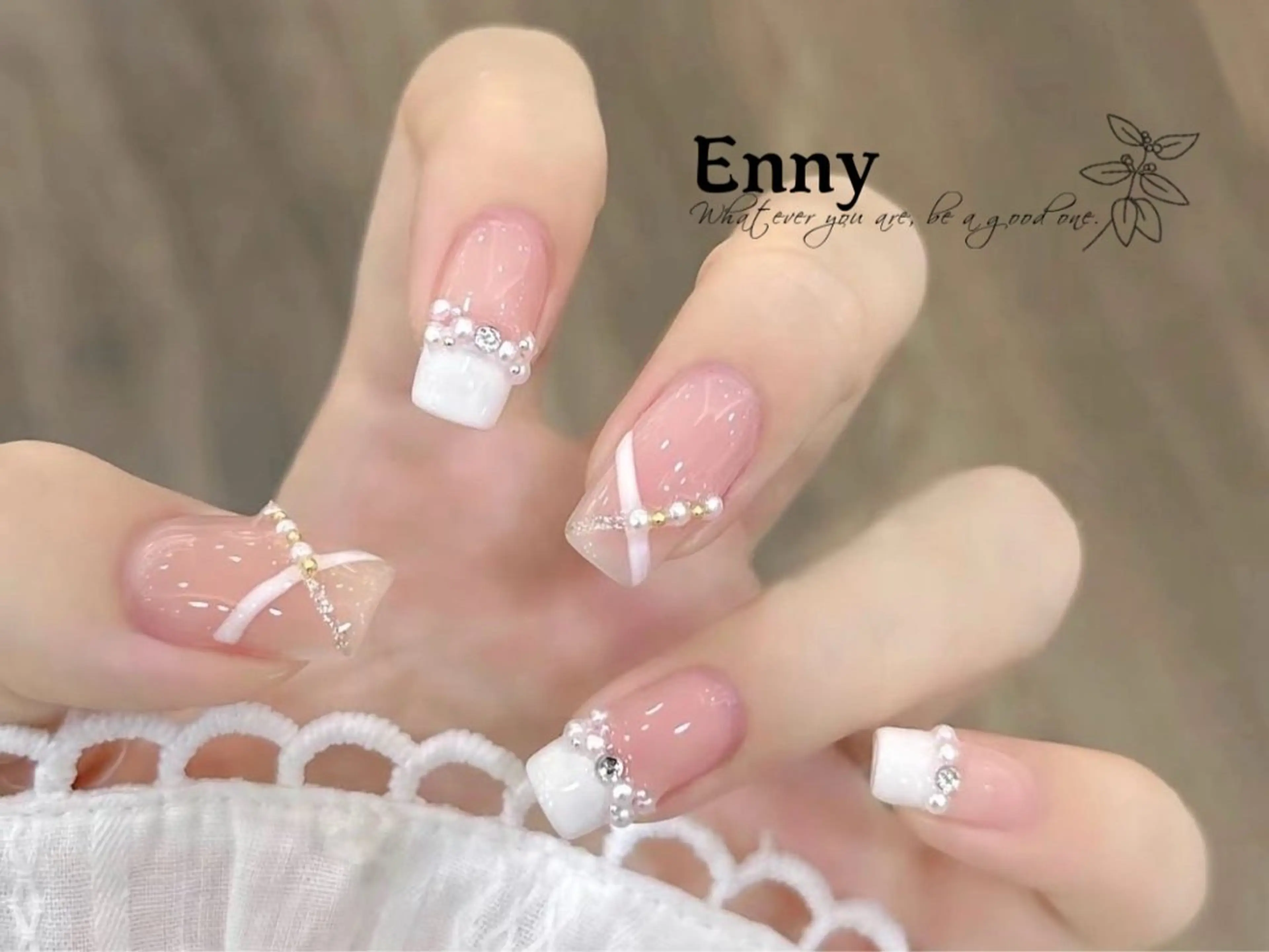 ネイル チークネイル フットネイル フレンチネイル ジェルネイル ガラスフレンチ Enny nail salonのネイルデザイン
