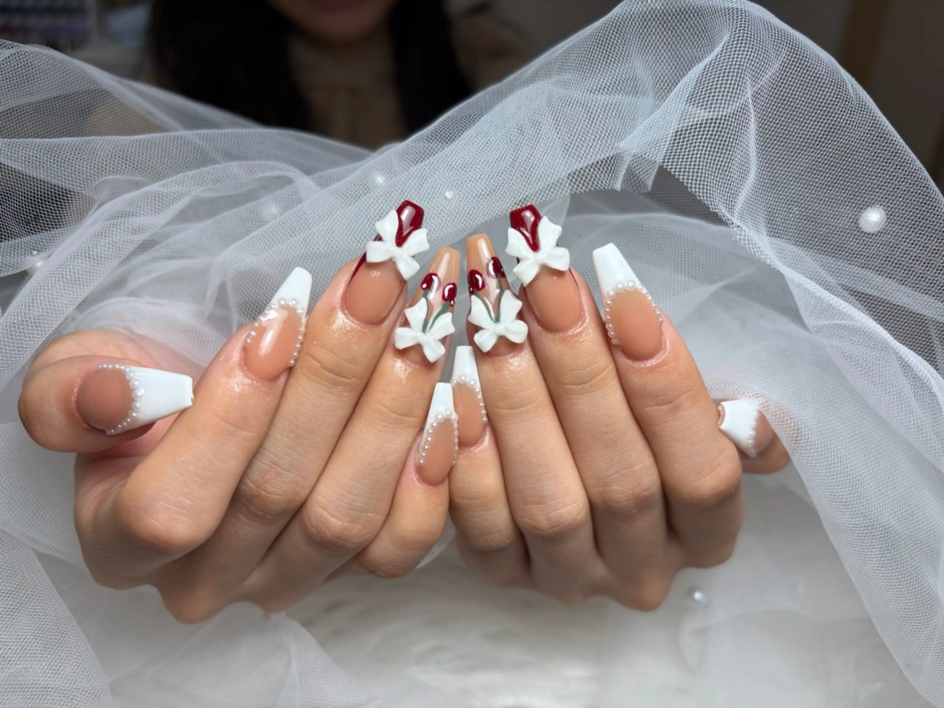 ネイル アートネイル 長さ出し ジェルネイル 韓国ネイル マグネットネイル ハンドネイル Cloudy Chan Nailのネイルデザイン