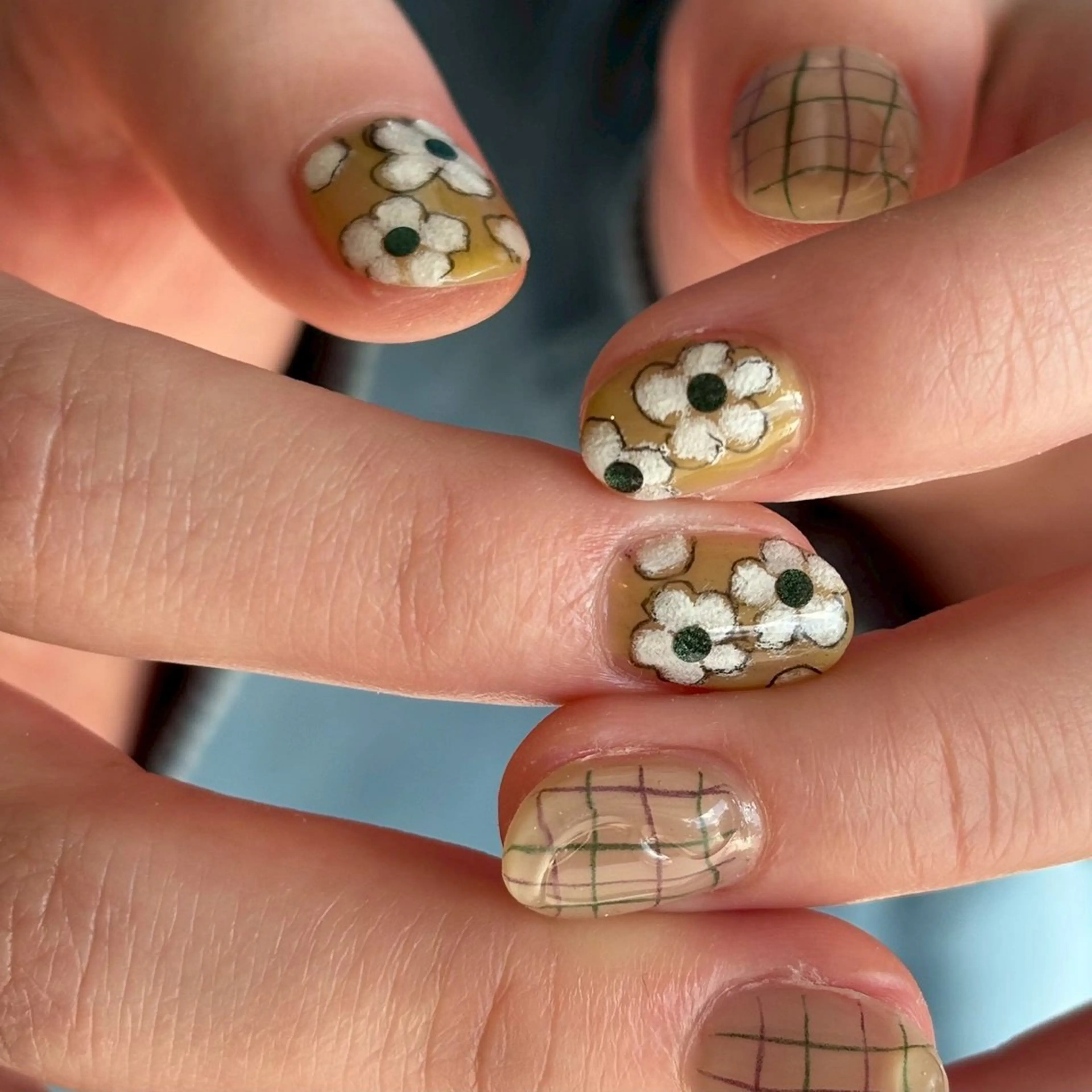 ネイル ニュアンスネイル nailsalon Rihkaのネイルデザイン