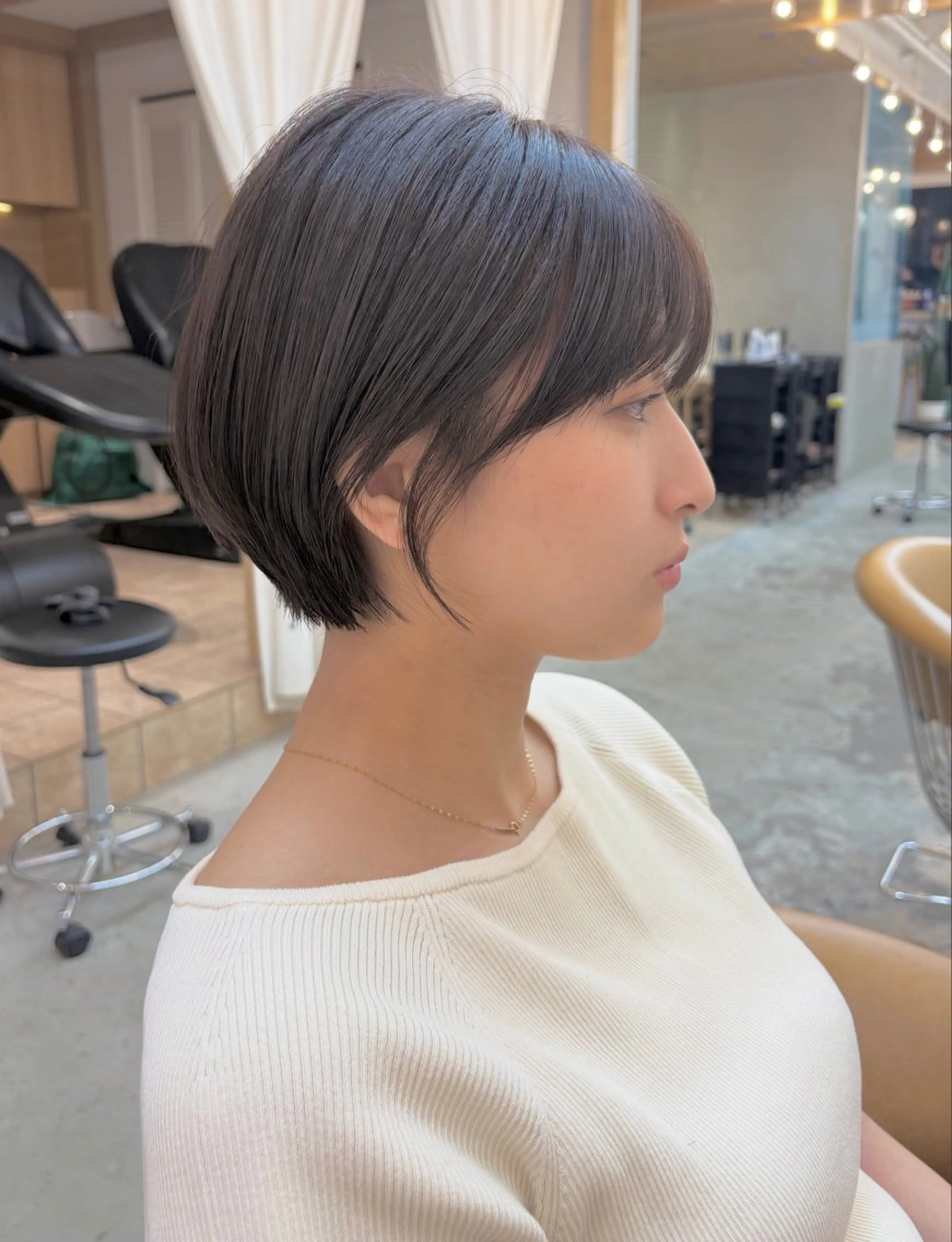 ショート カット ヘアカラー トリートメント オリーブベージュ/シ ョートボブたまき🧡のヘアスタイル